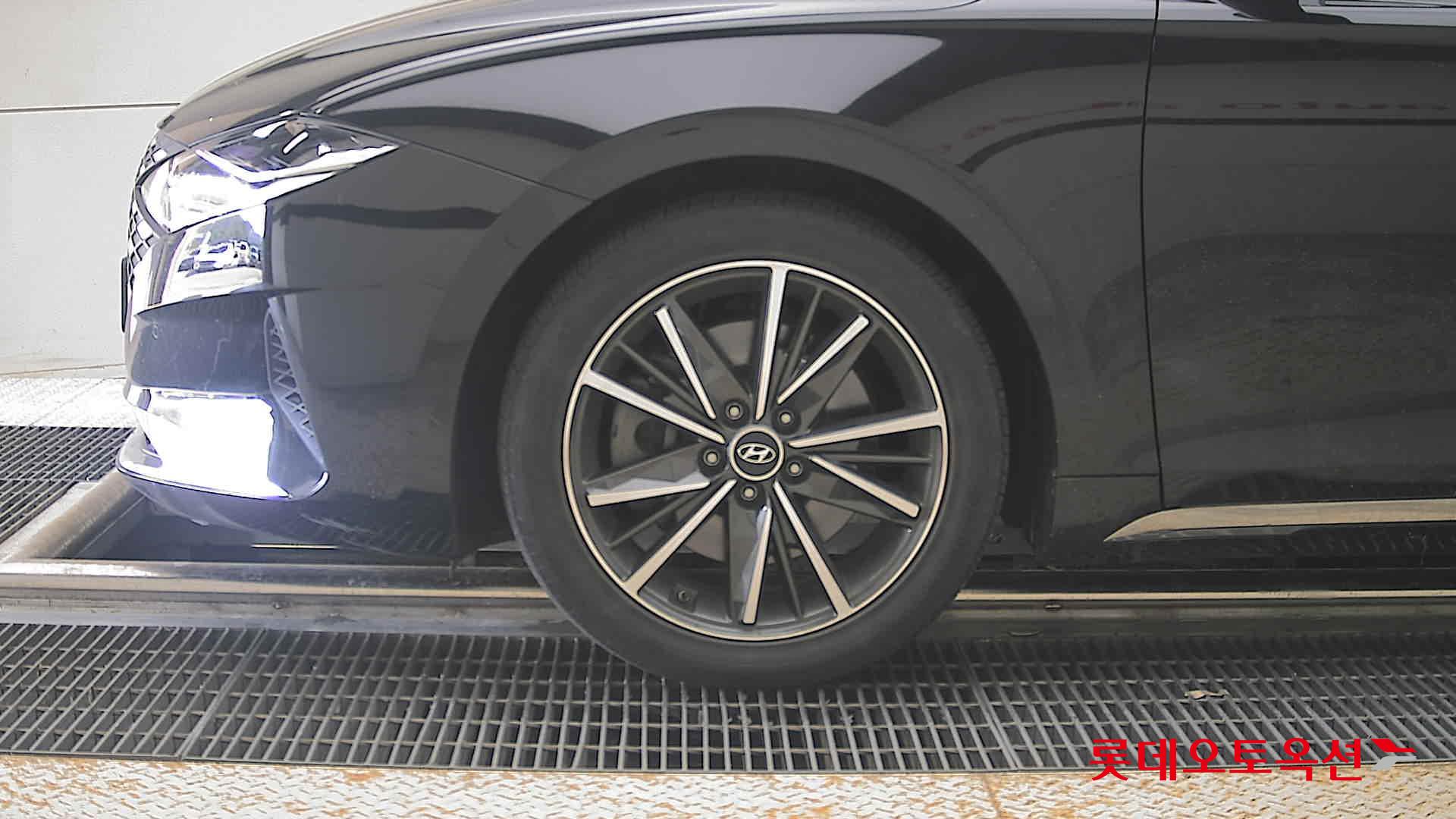 2022 - hyundai grandeur