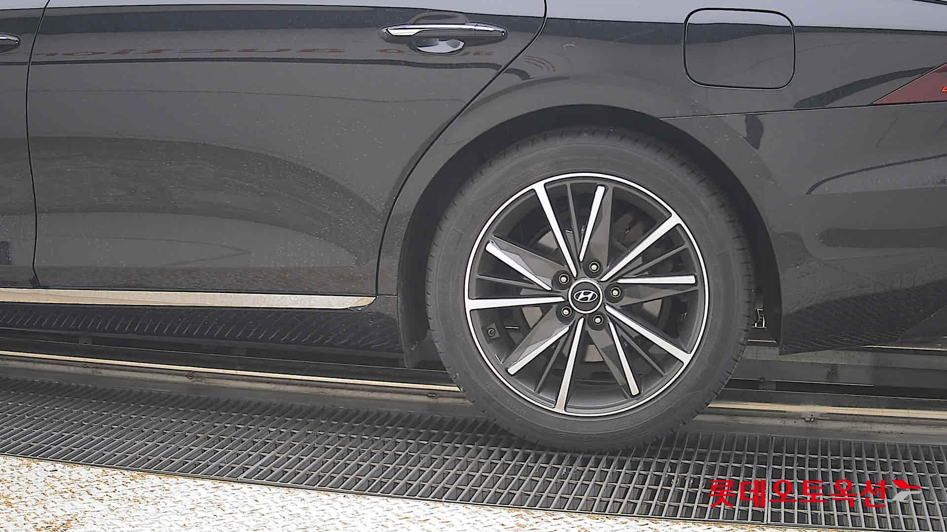 2022 - hyundai grandeur
