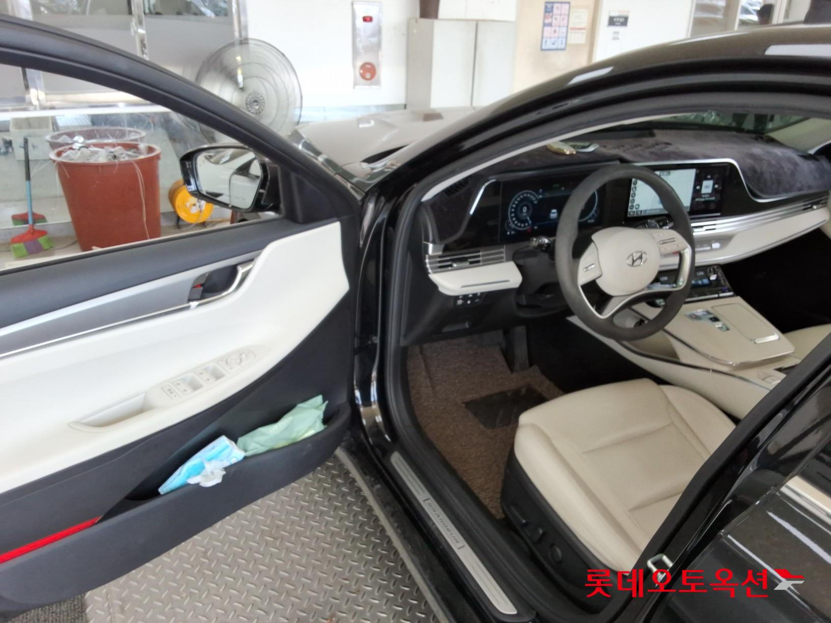 2022 - hyundai grandeur