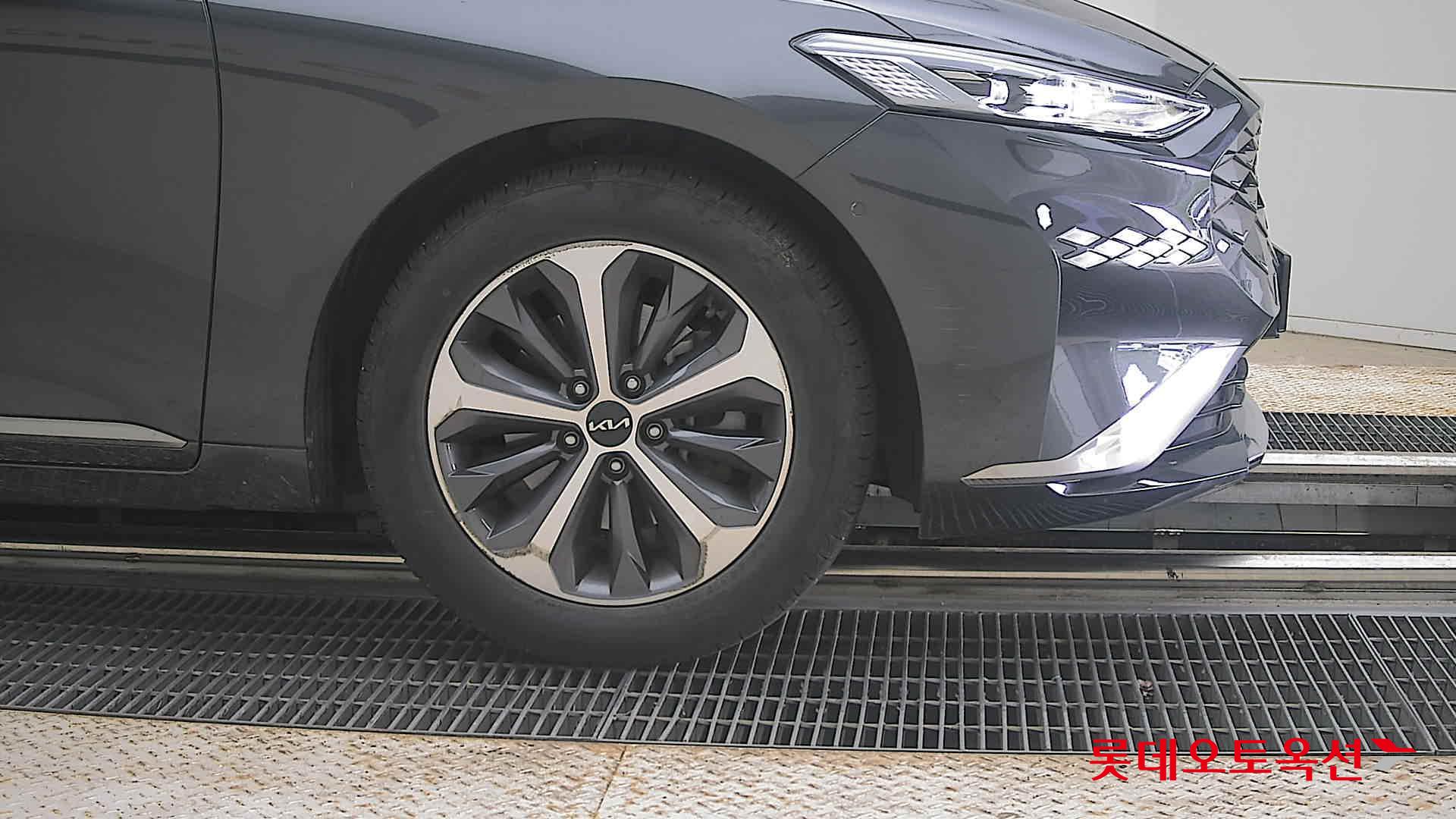2023 - kia k8