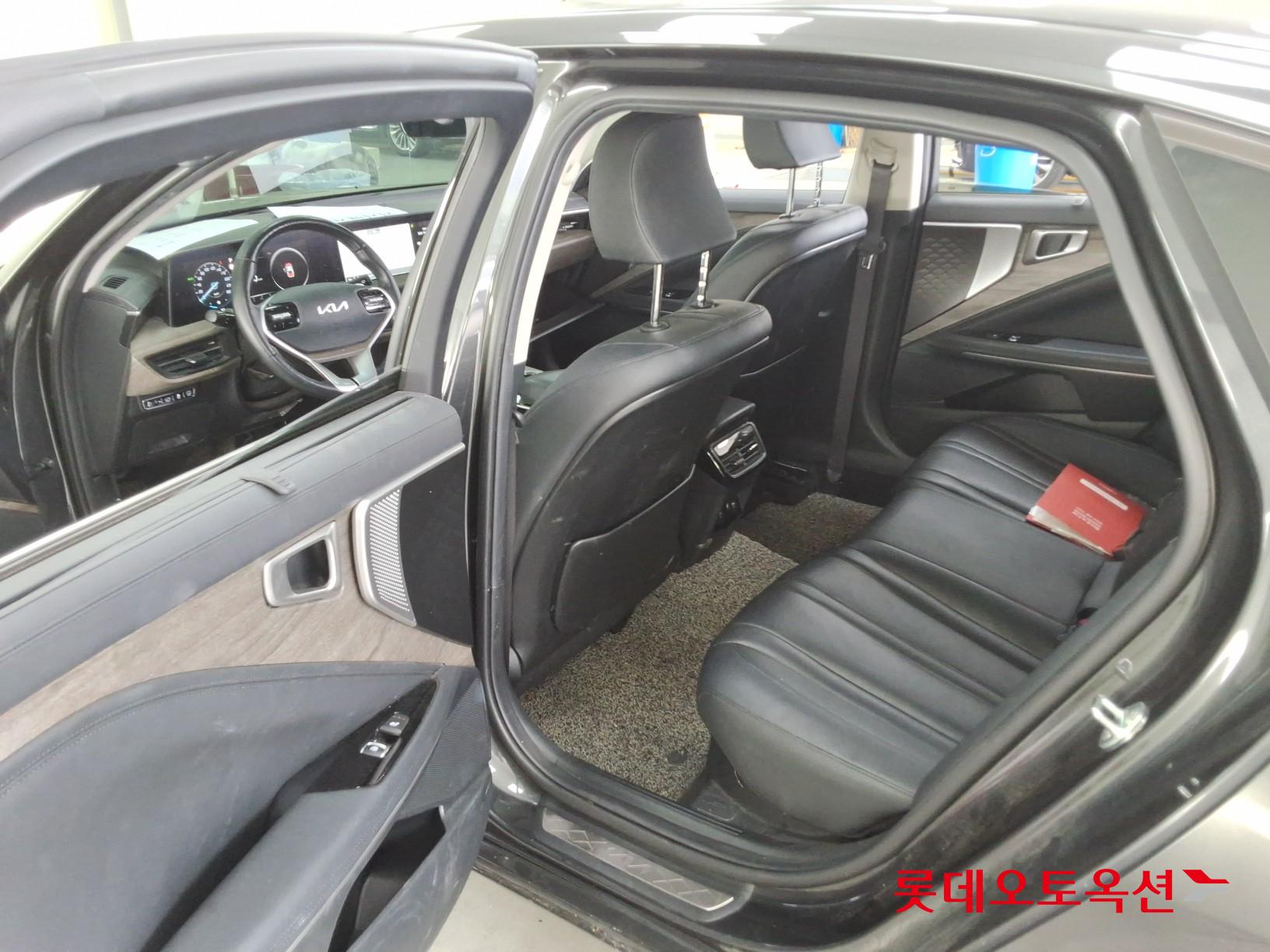 2023 - kia k8