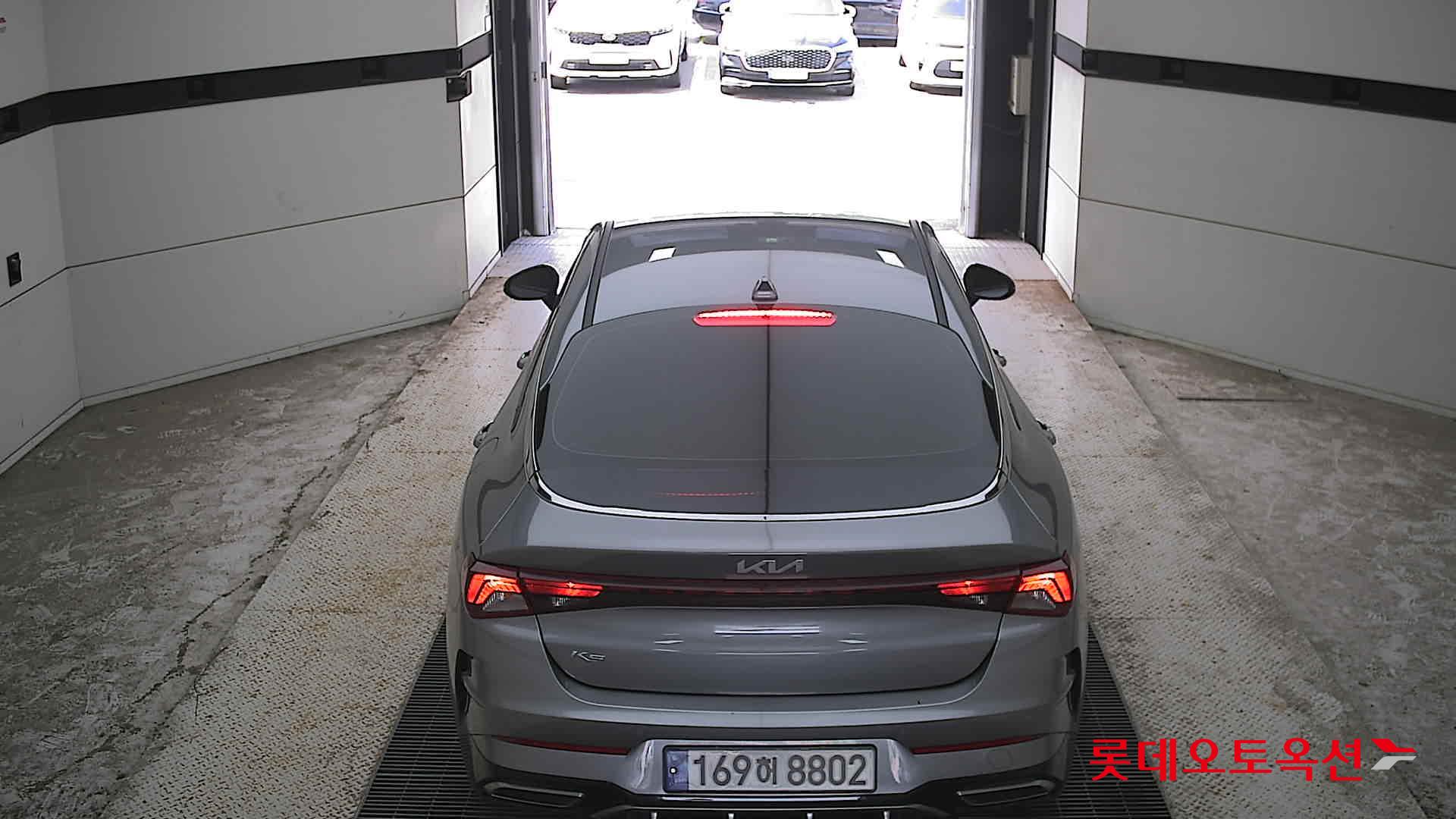 2022 - kia k5