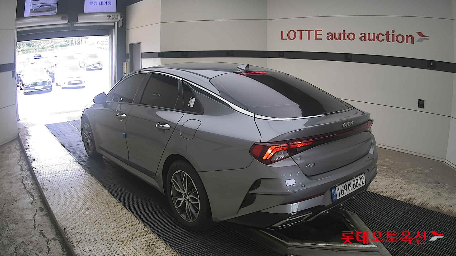 2022 - kia k5