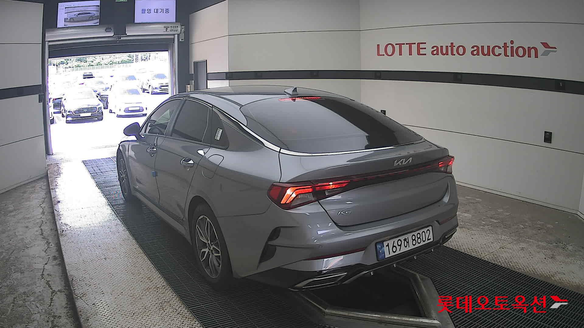 2022 - kia k5