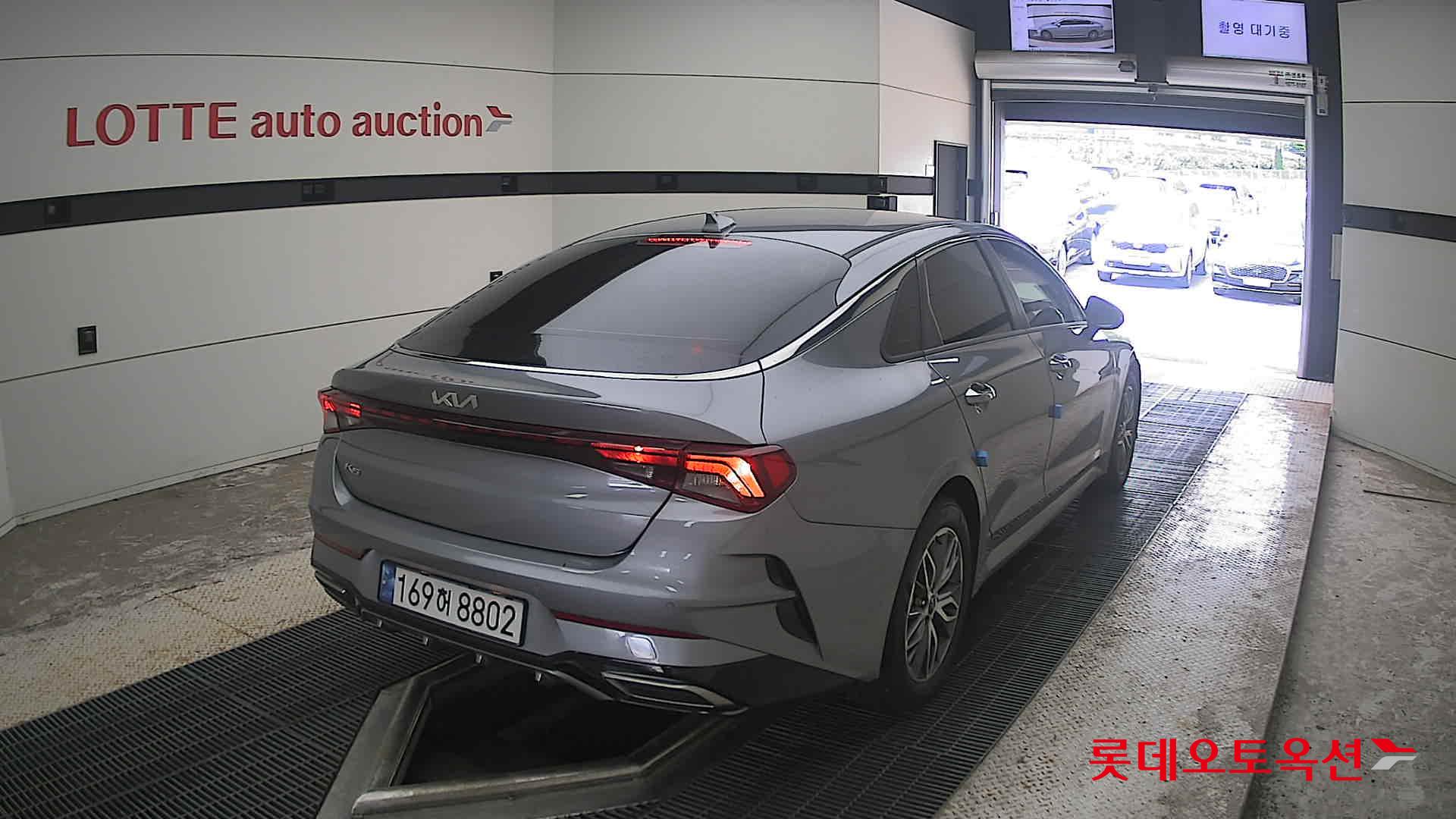 2022 - kia k5