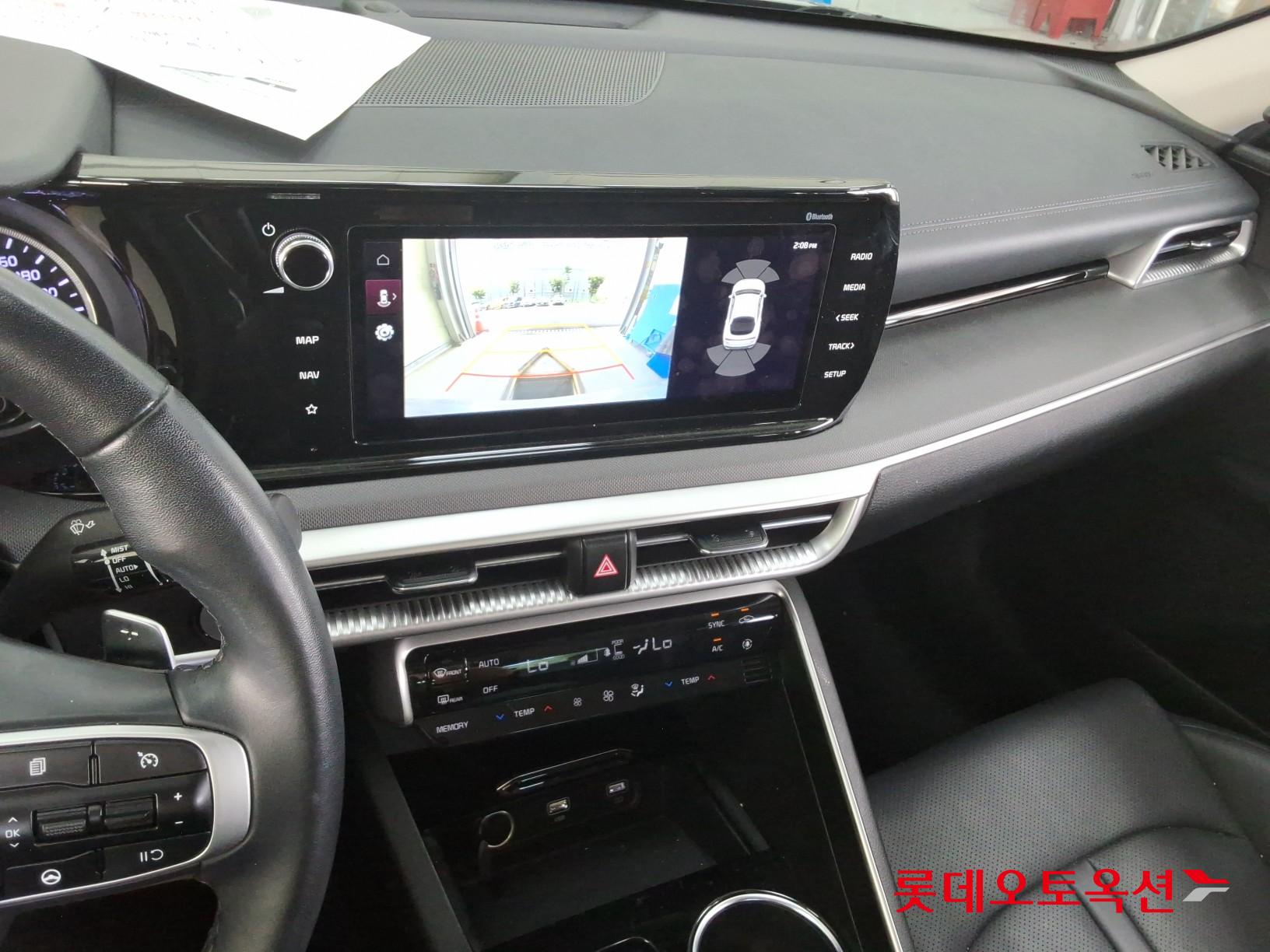 2022 - kia k5