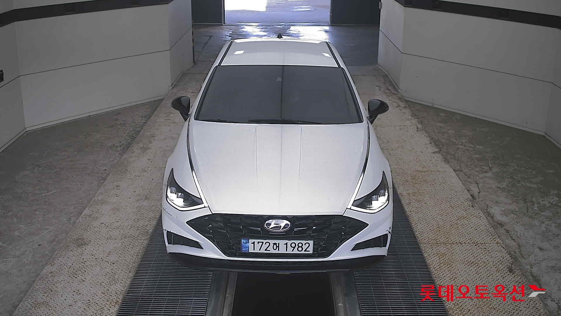 SONATA DN8 (G)