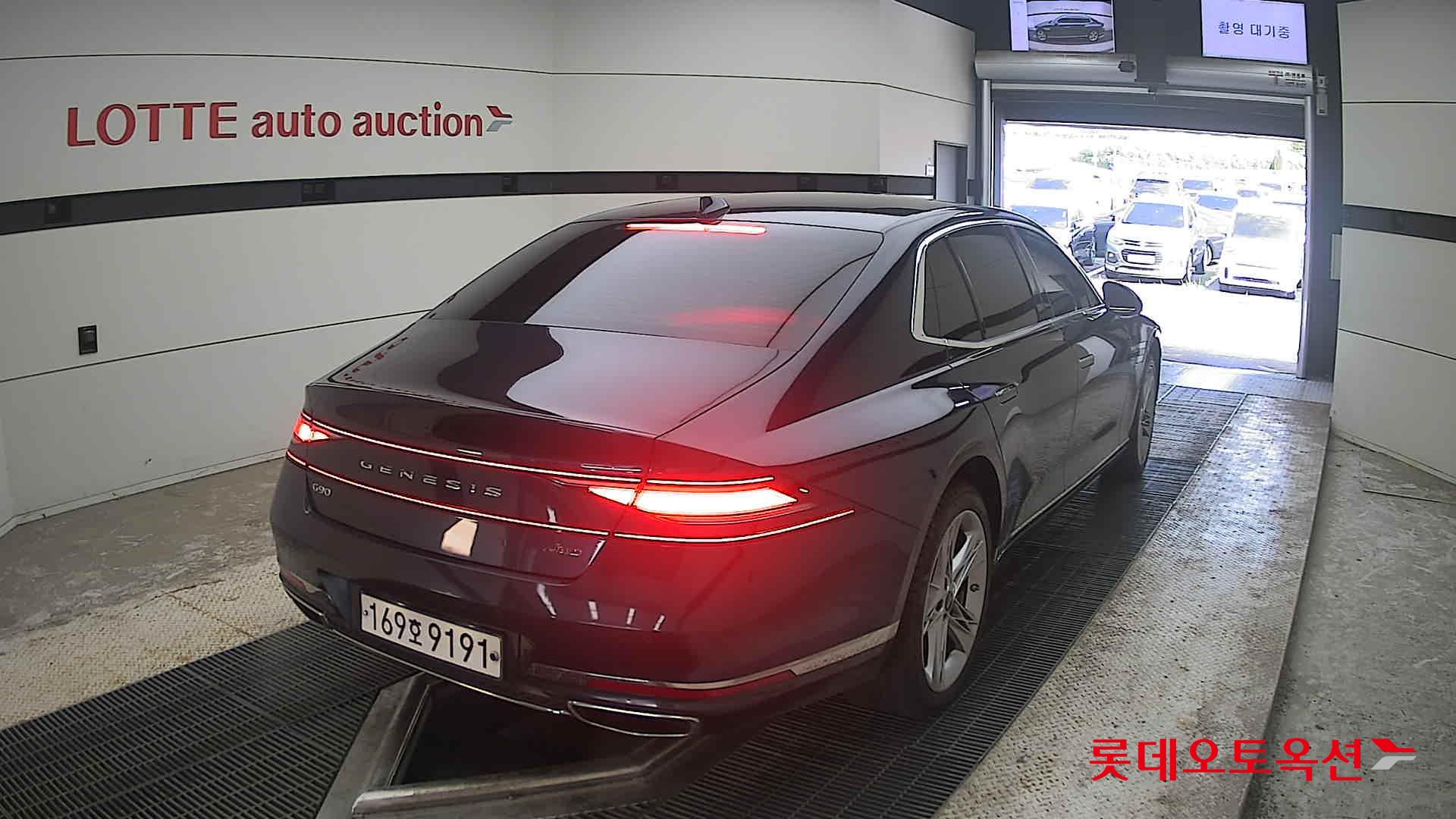 2022 - genesis g90