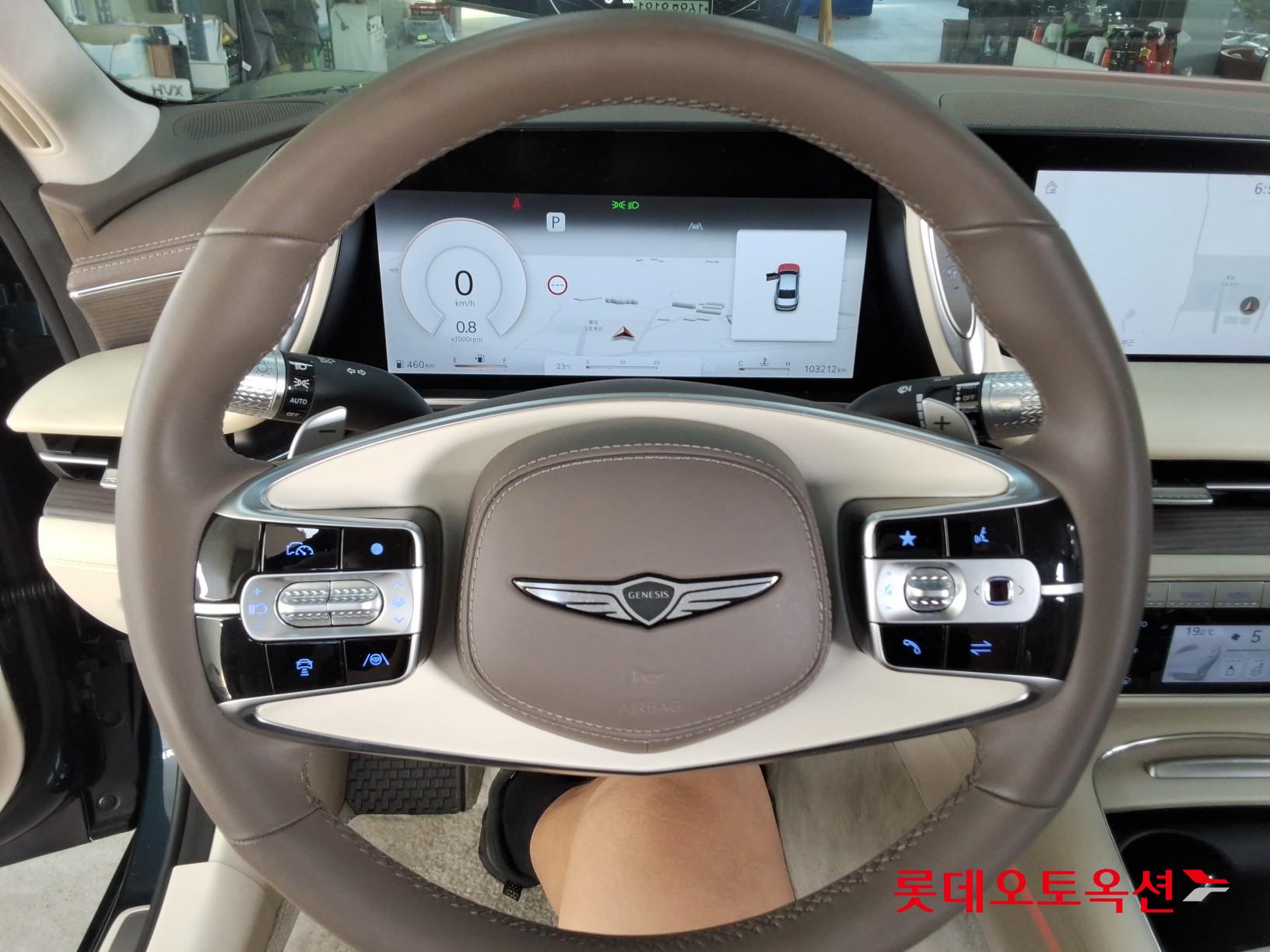 2022 - genesis g90