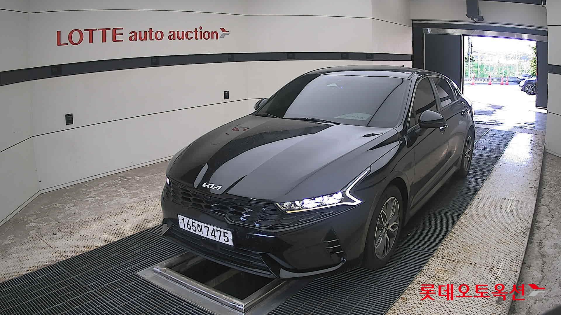 2022 - kia k5