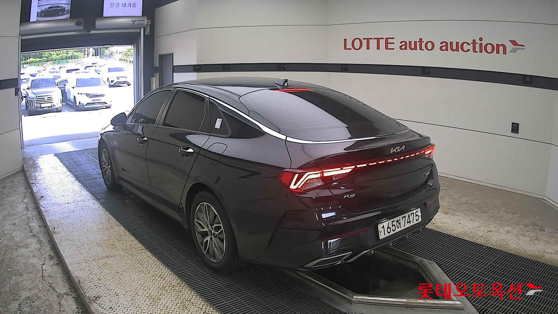 2022 - kia k5