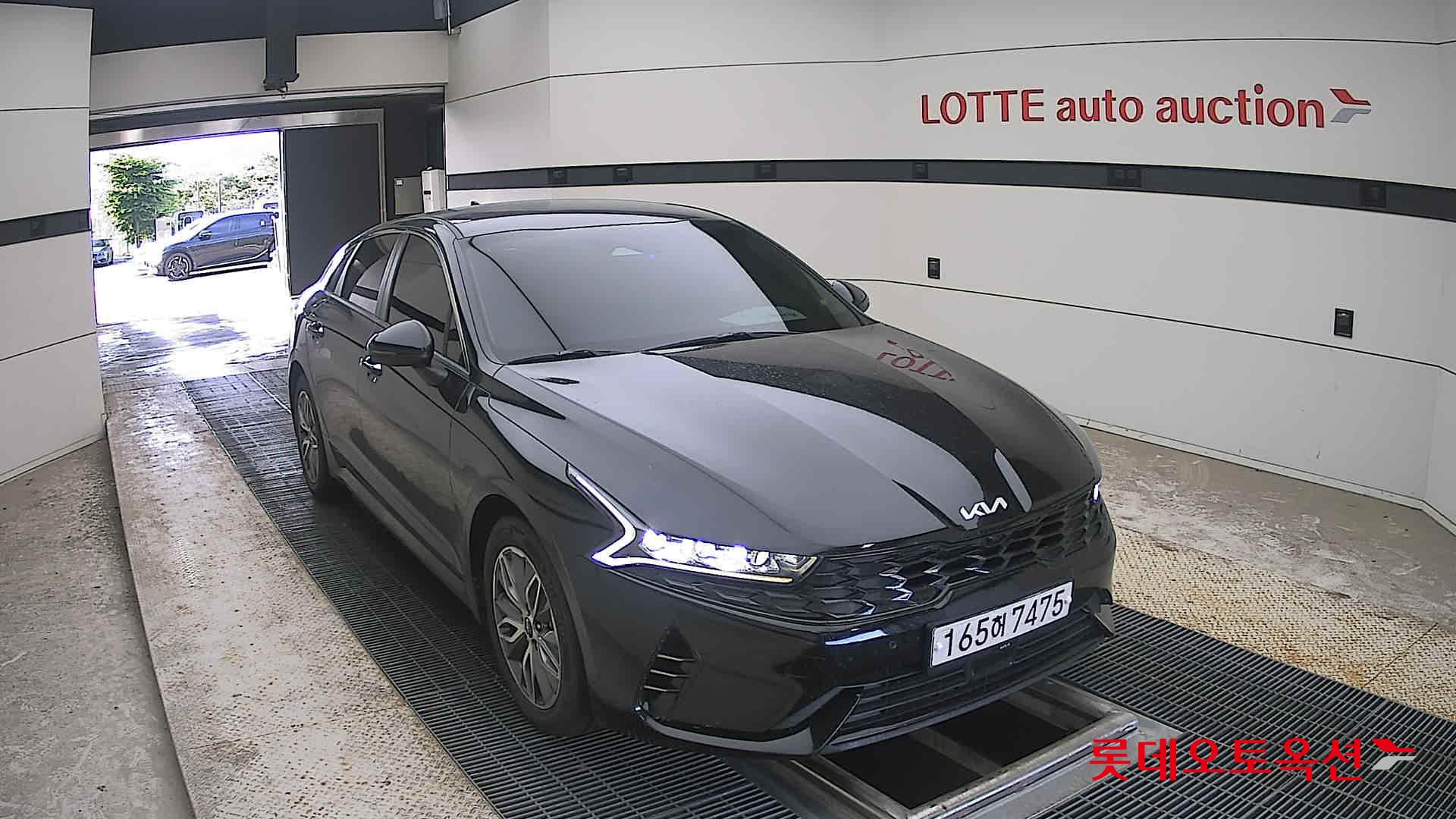 2022 - kia k5