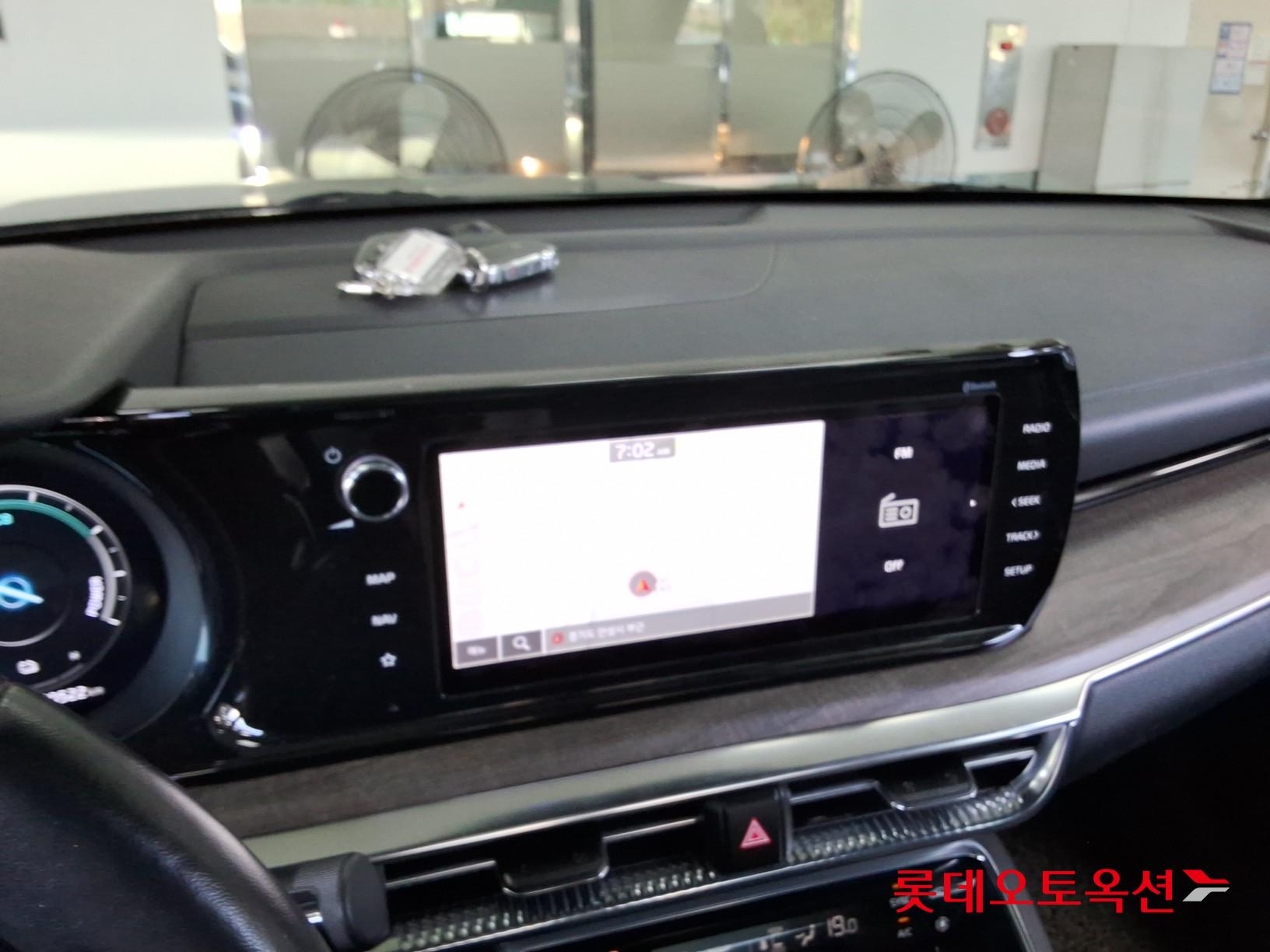 2022 - kia k5