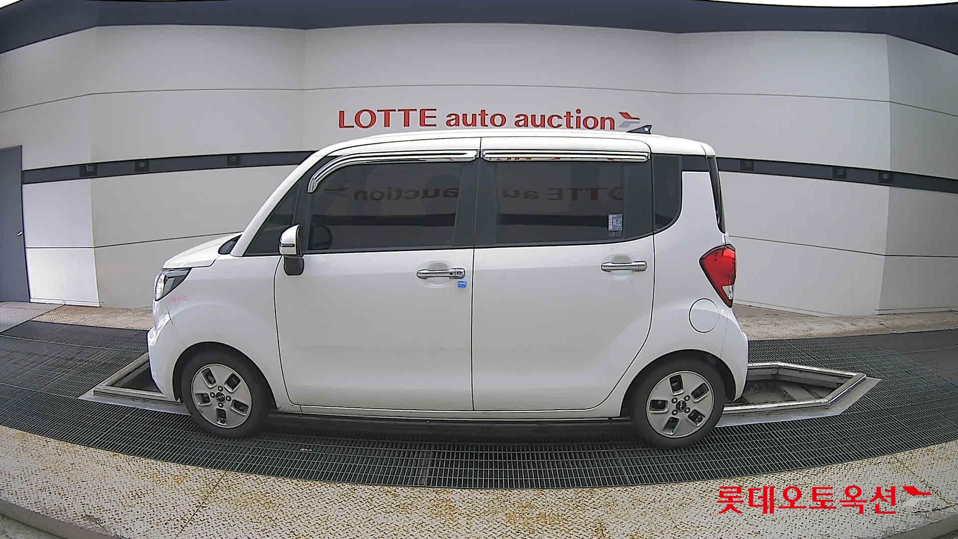 2022 - kia ray