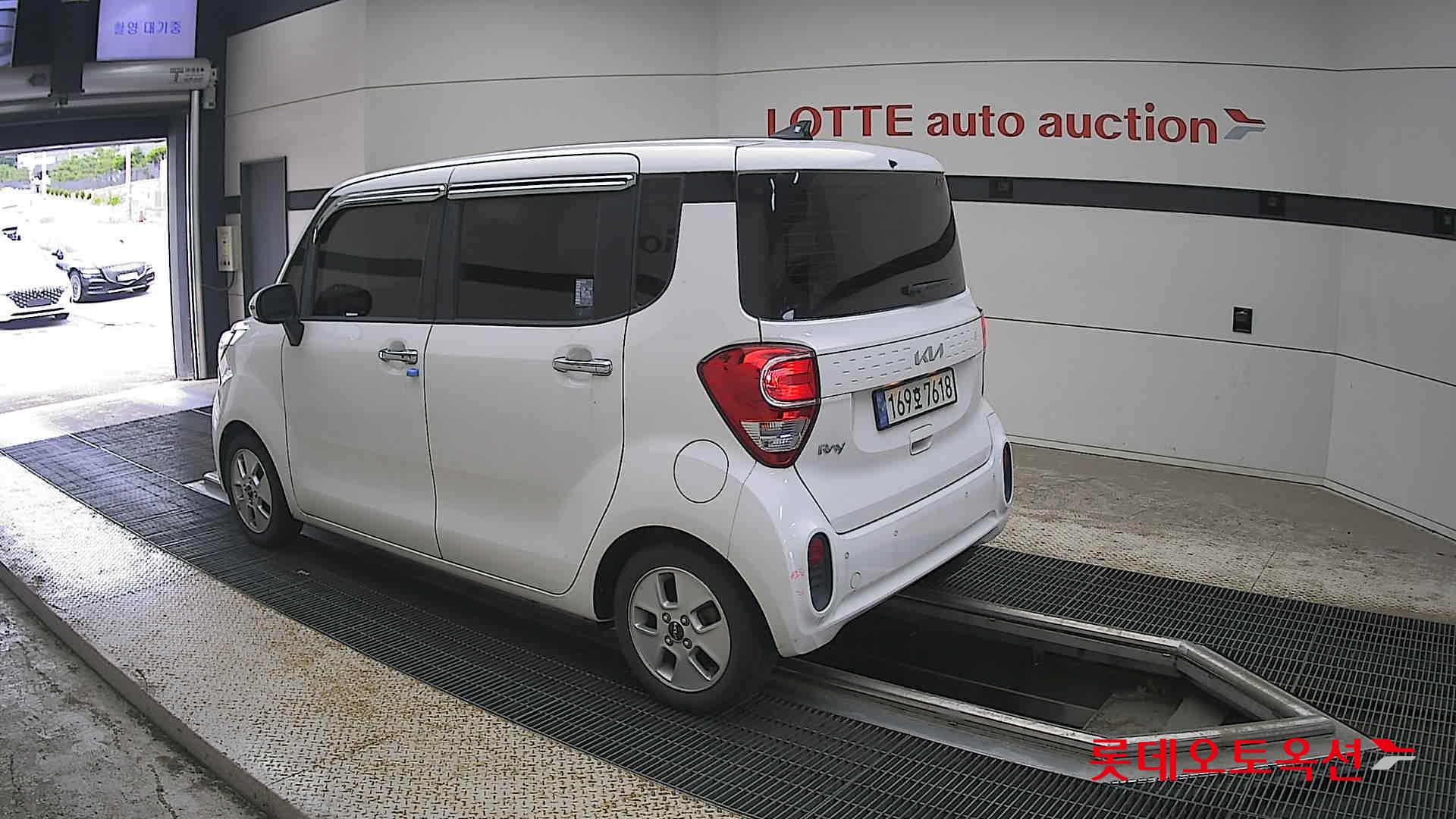2022 - kia ray