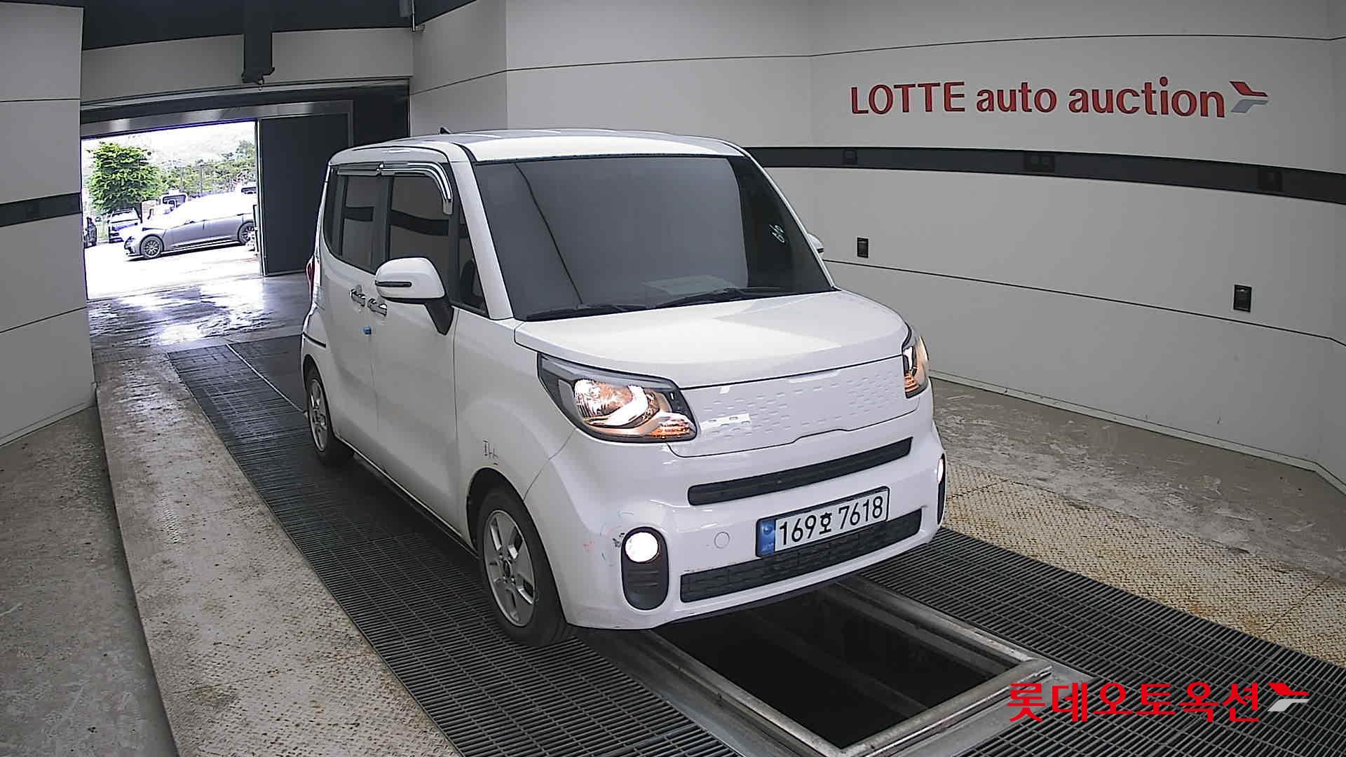 2022 - kia ray