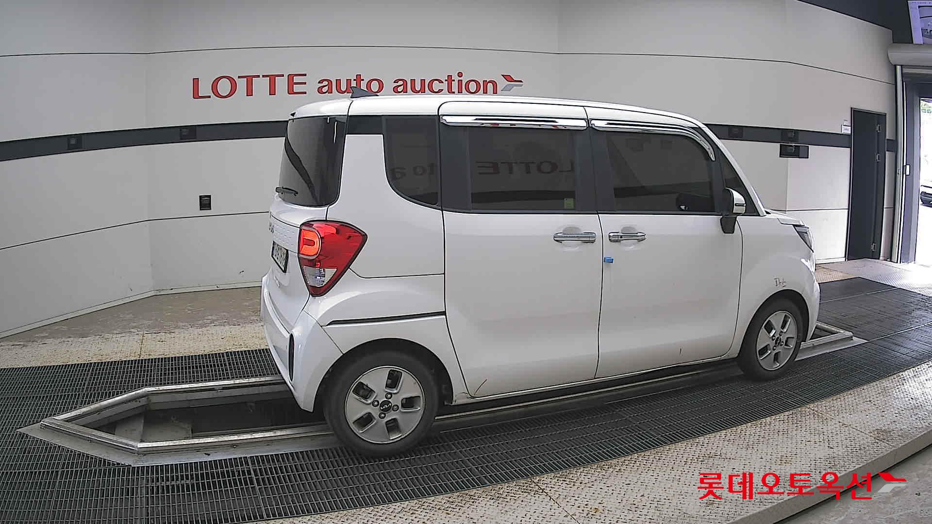 2022 - kia ray