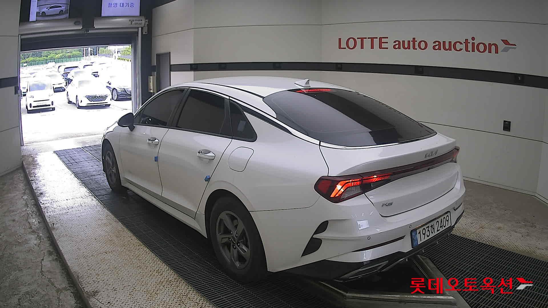2022 - kia k5