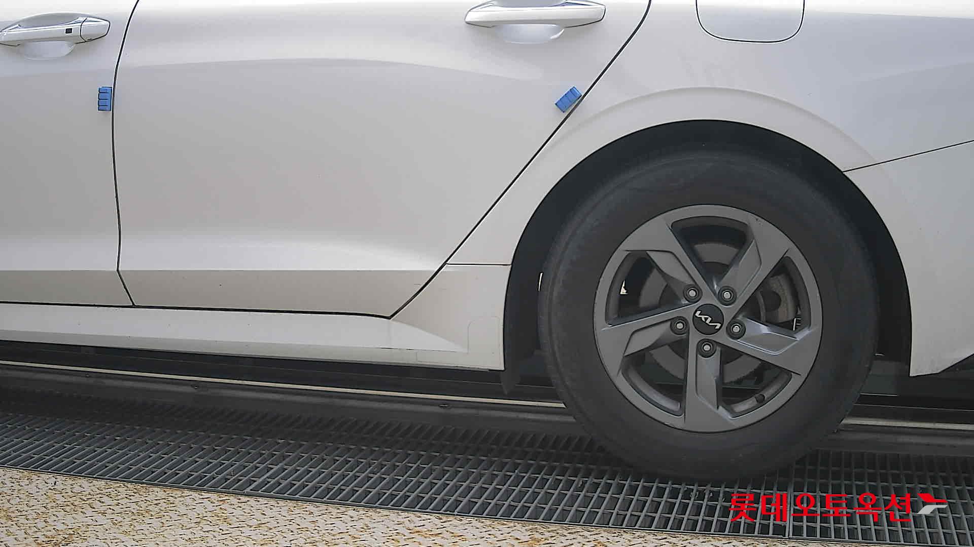 2022 - kia k5