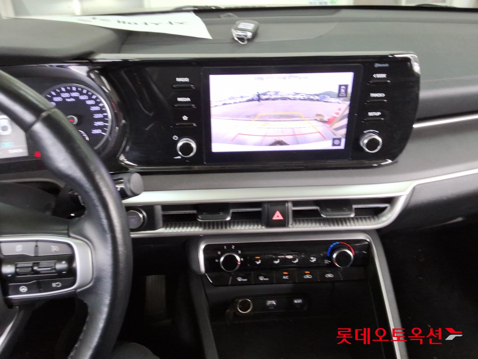 2022 - kia k5