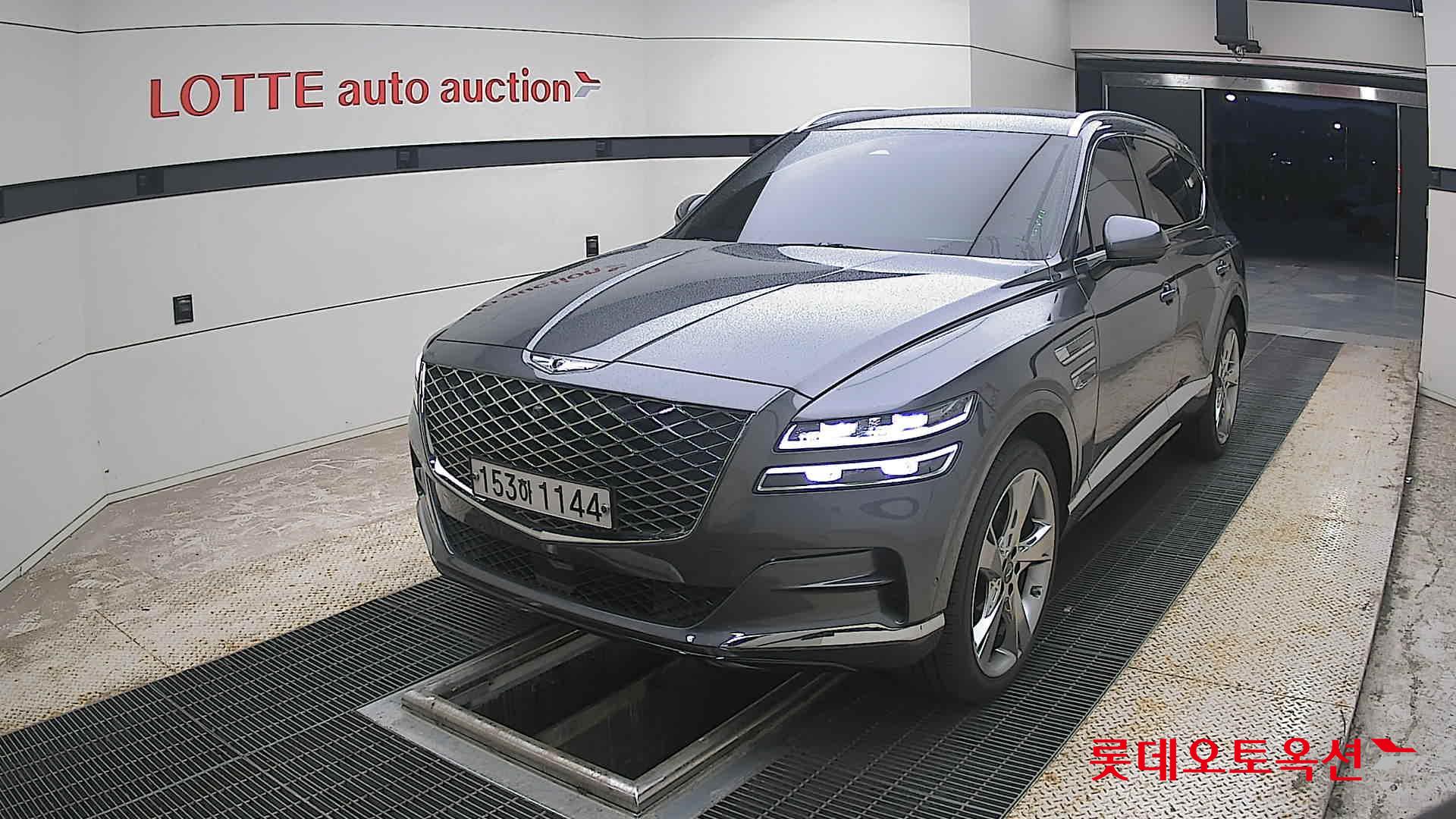 2021 - genesis gv80