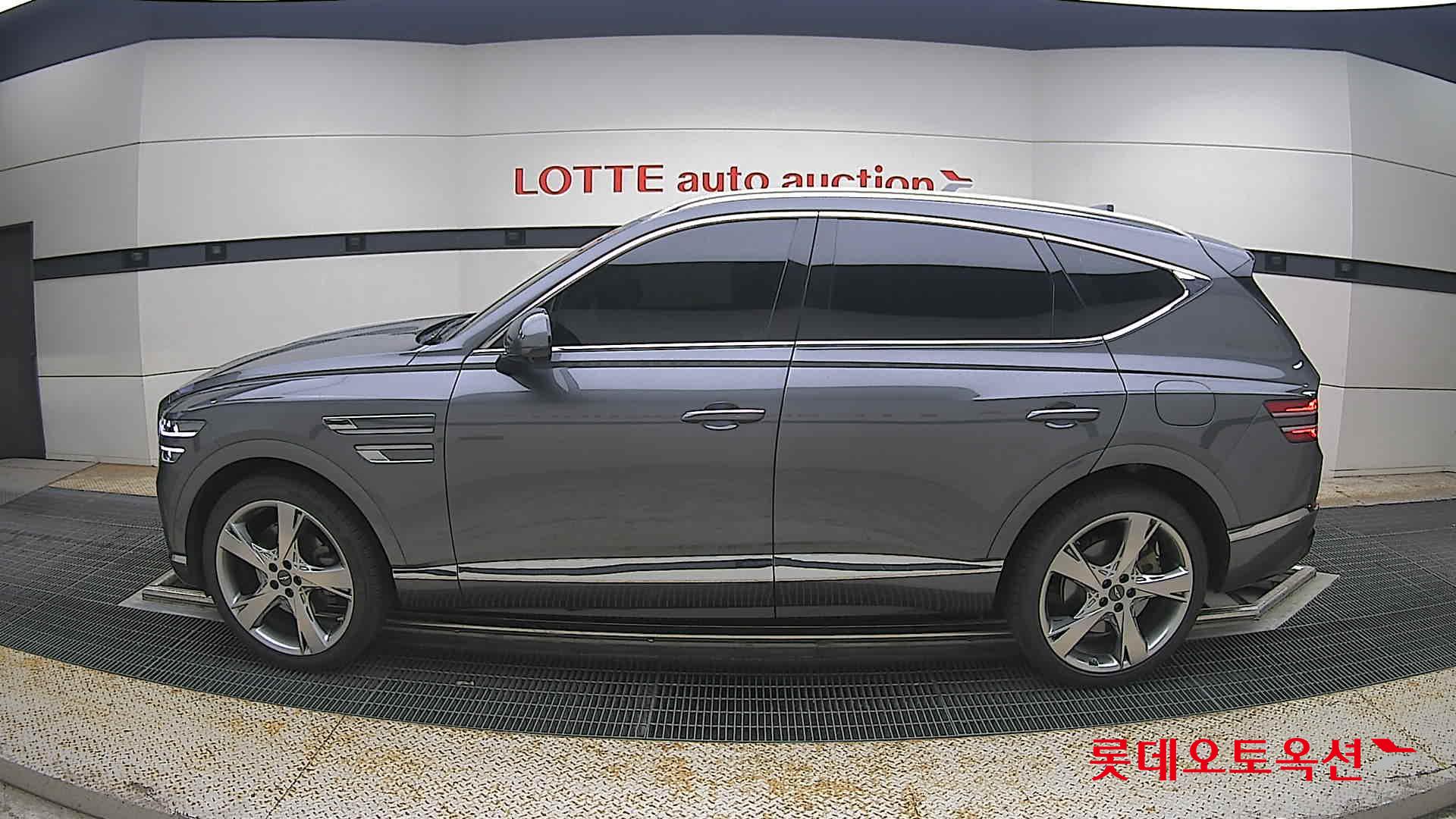 2021 - genesis gv80