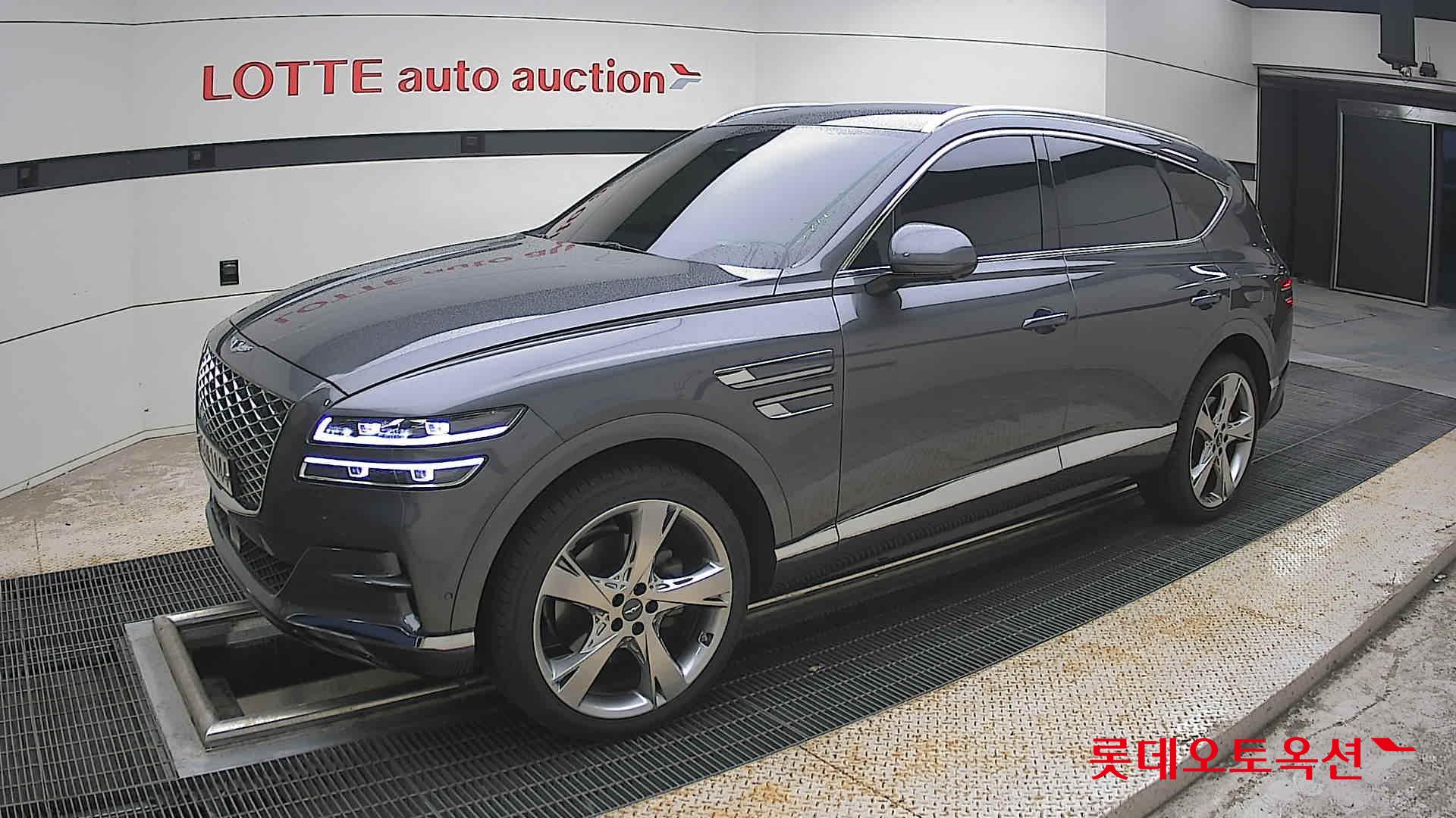 2021 - genesis gv80