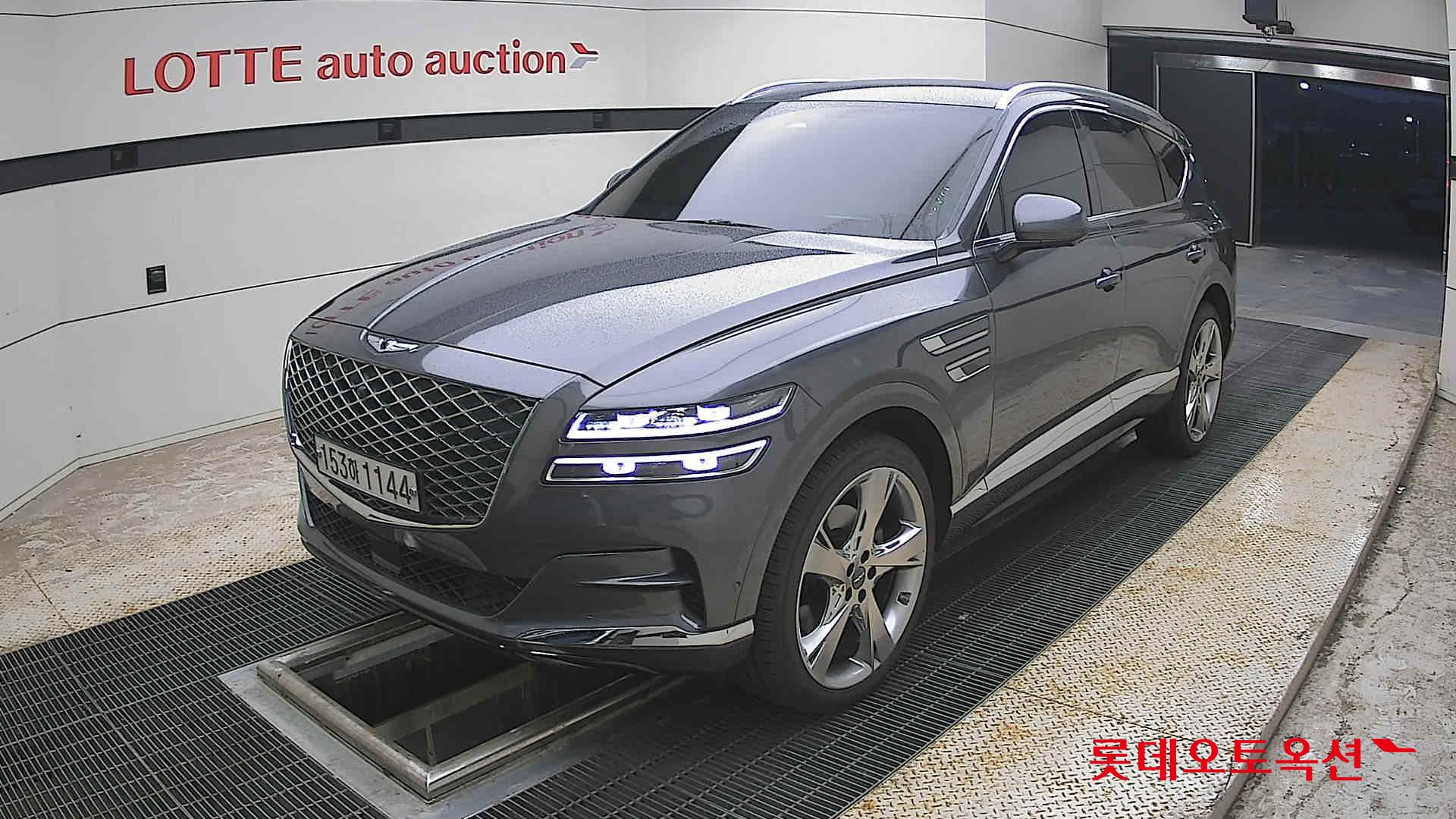 2021 - genesis gv80