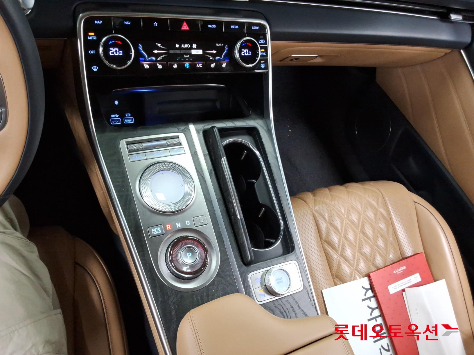 2021 - genesis gv80