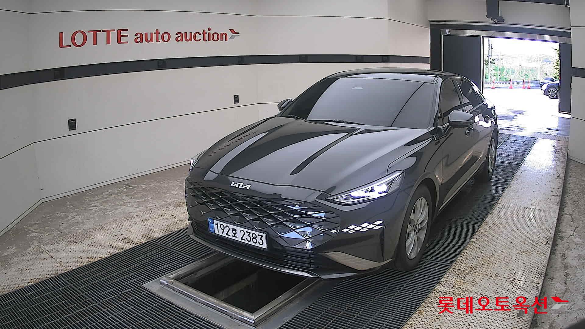 2022 - kia k8