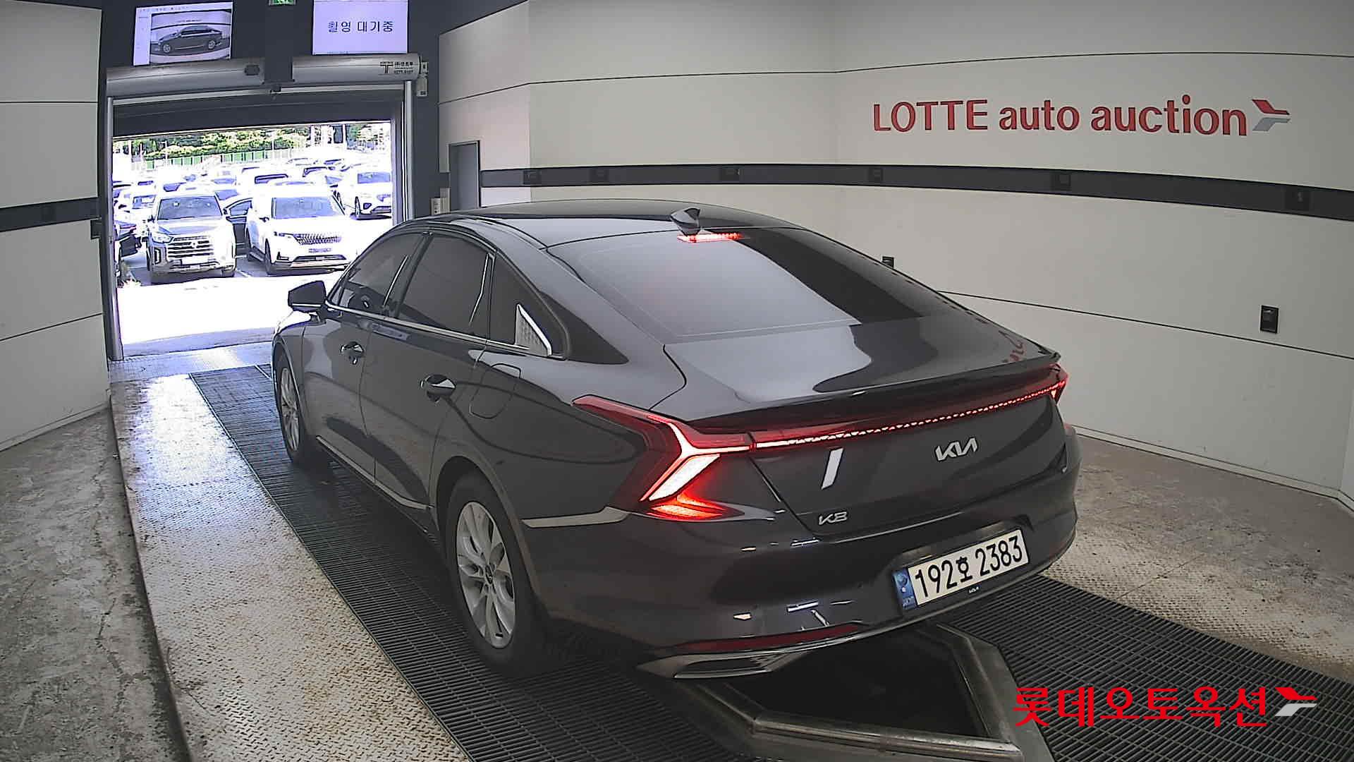2022 - kia k8