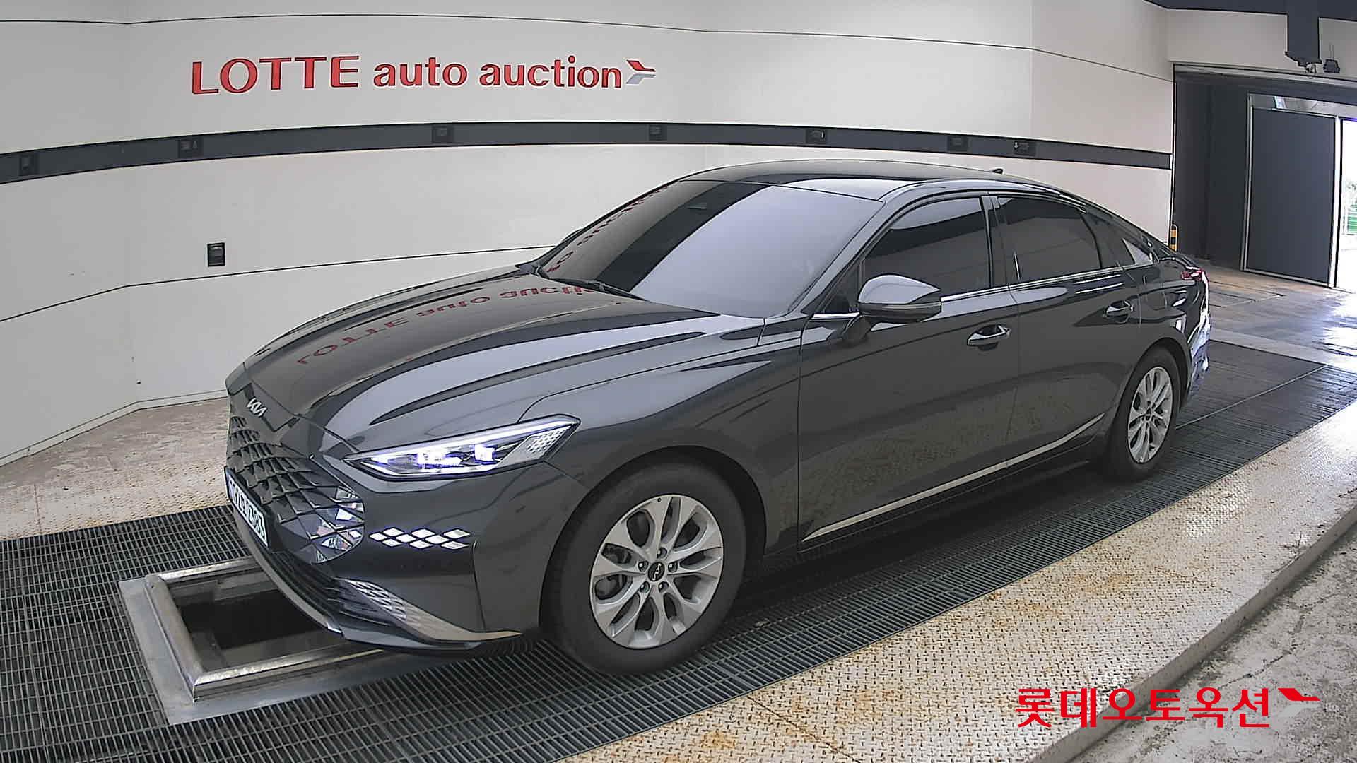 2022 - kia k8