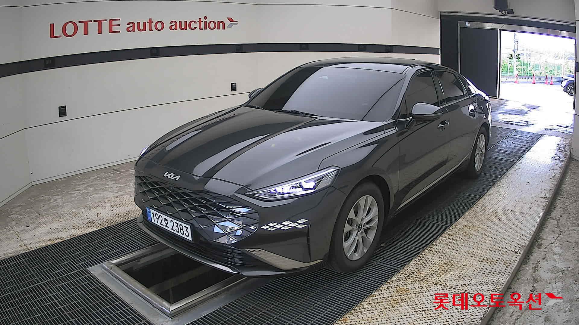 2022 - kia k8