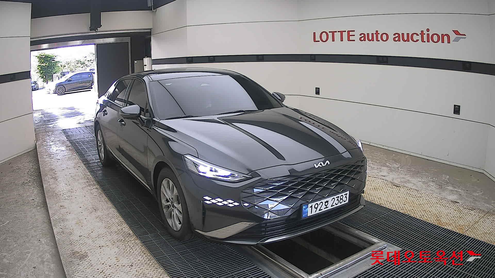 2022 - kia k8