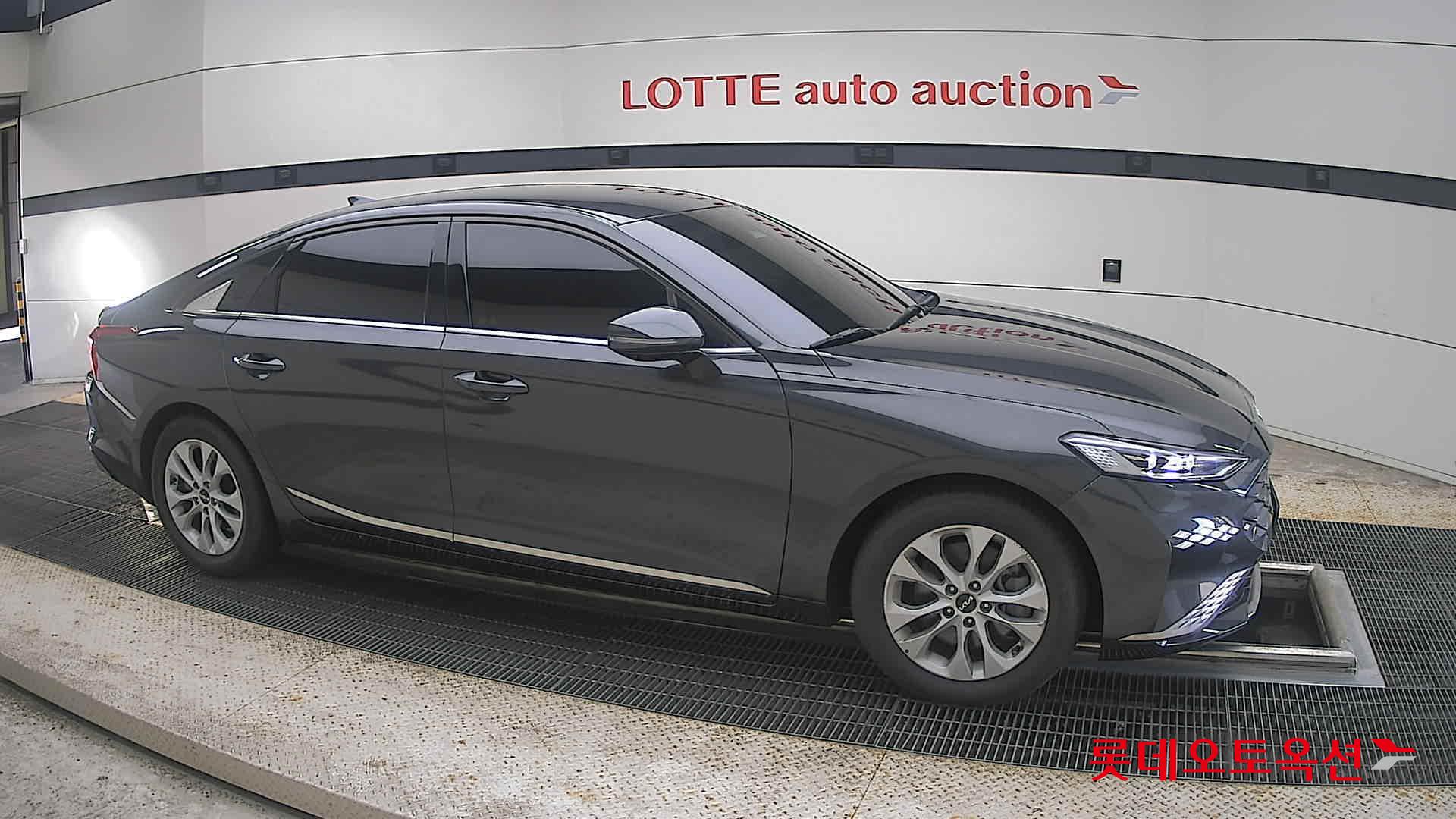 2022 - kia k8