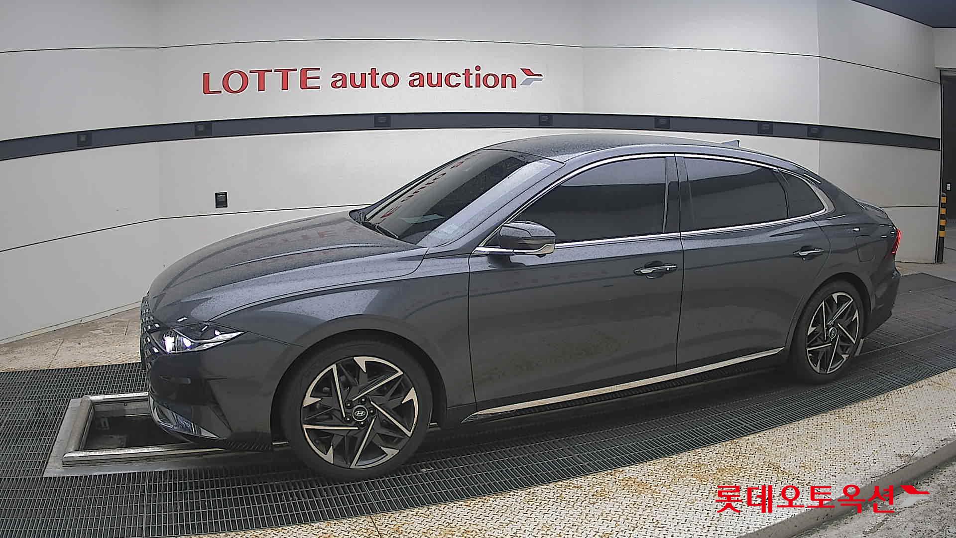 2022 - hyundai grandeur