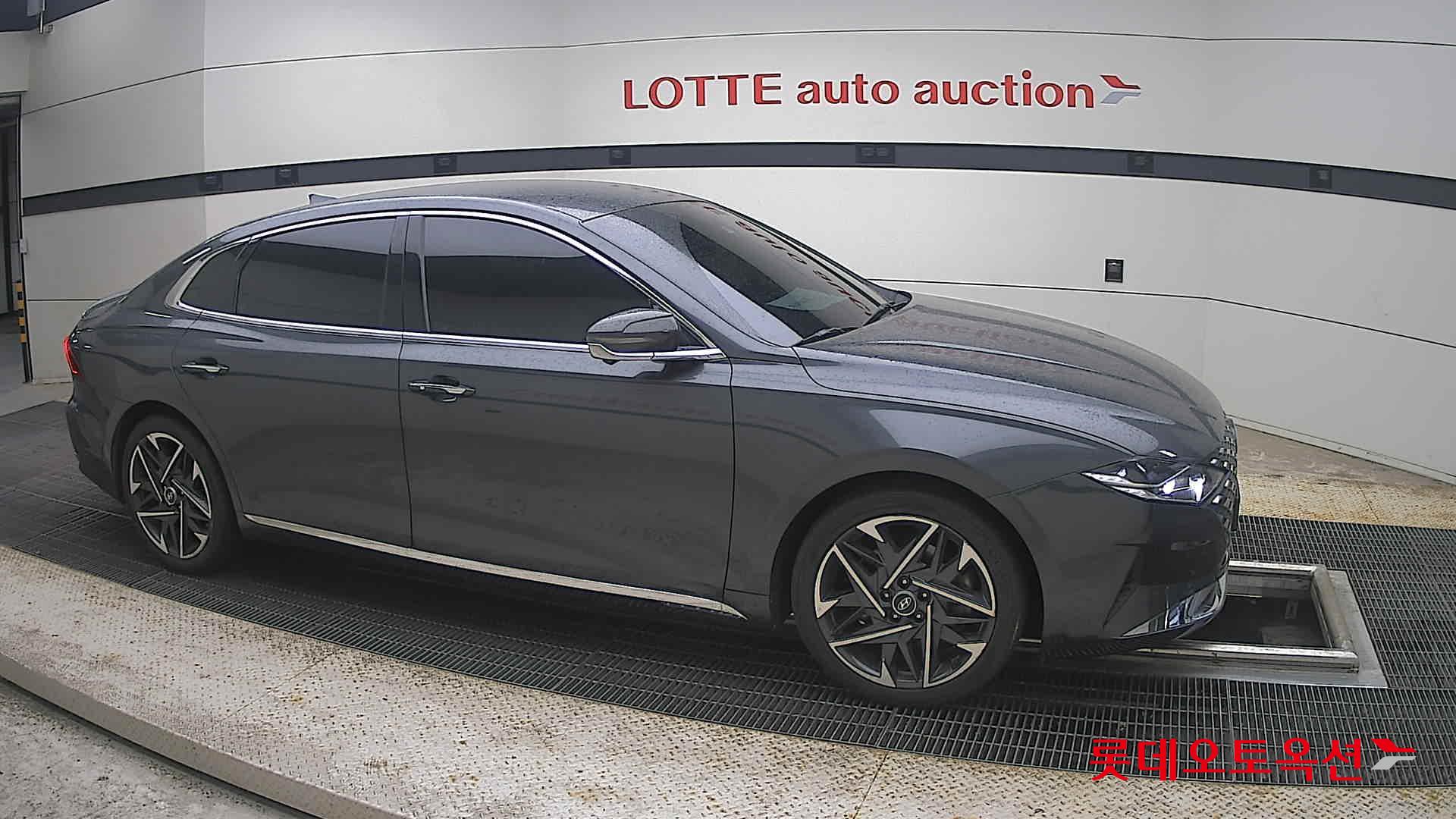 2022 - hyundai grandeur