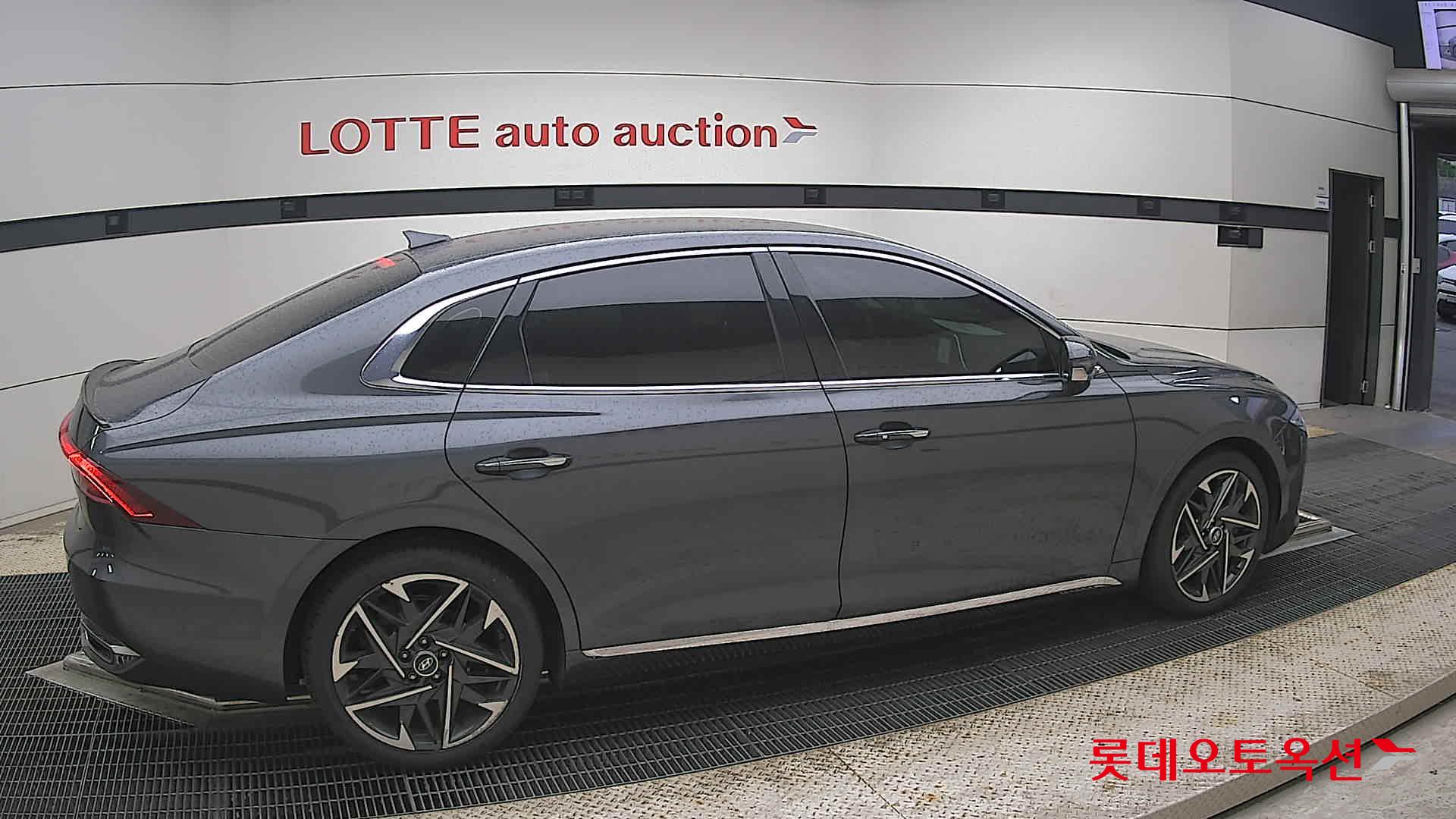 2022 - hyundai grandeur