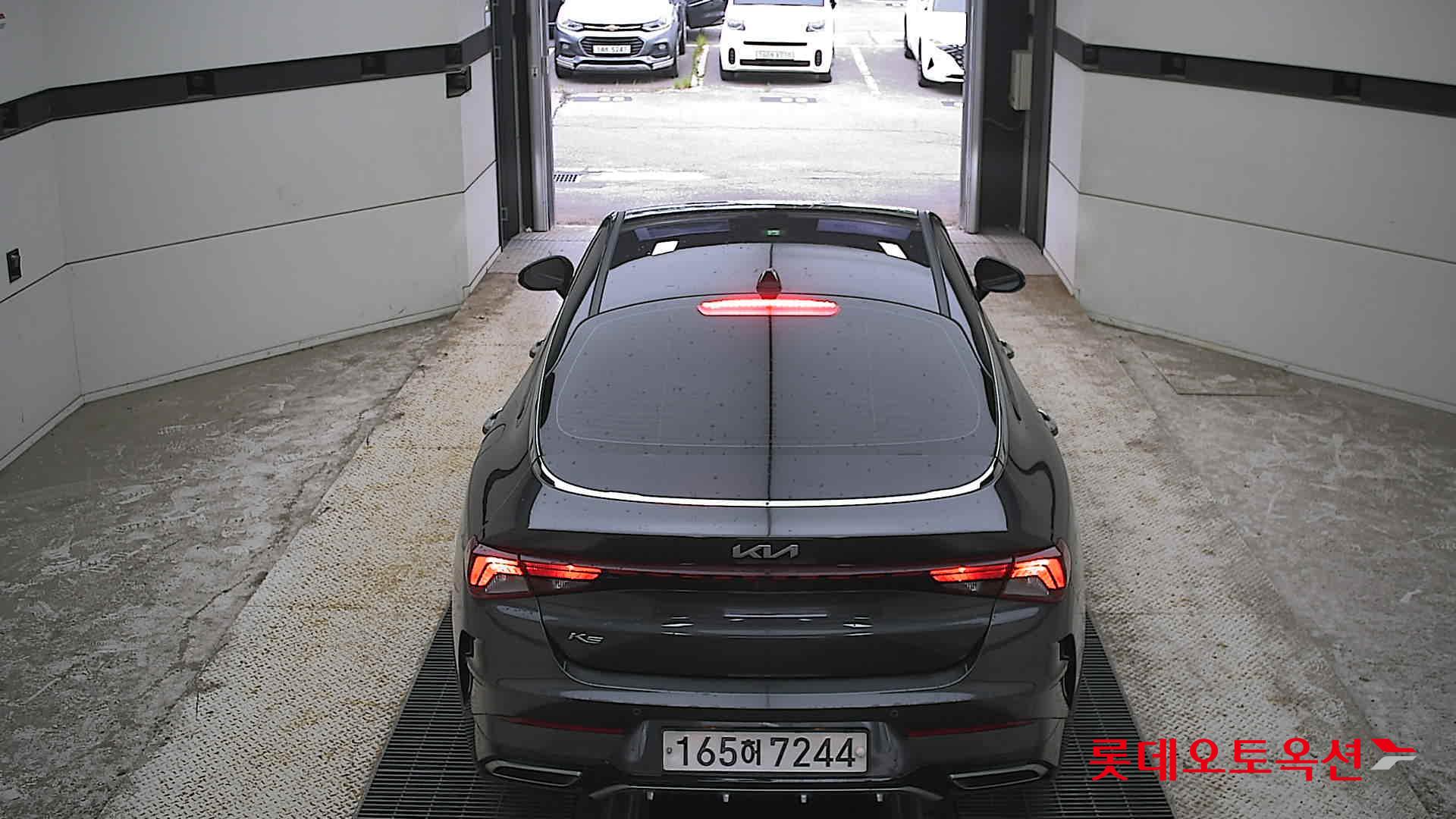 2022 - kia k5