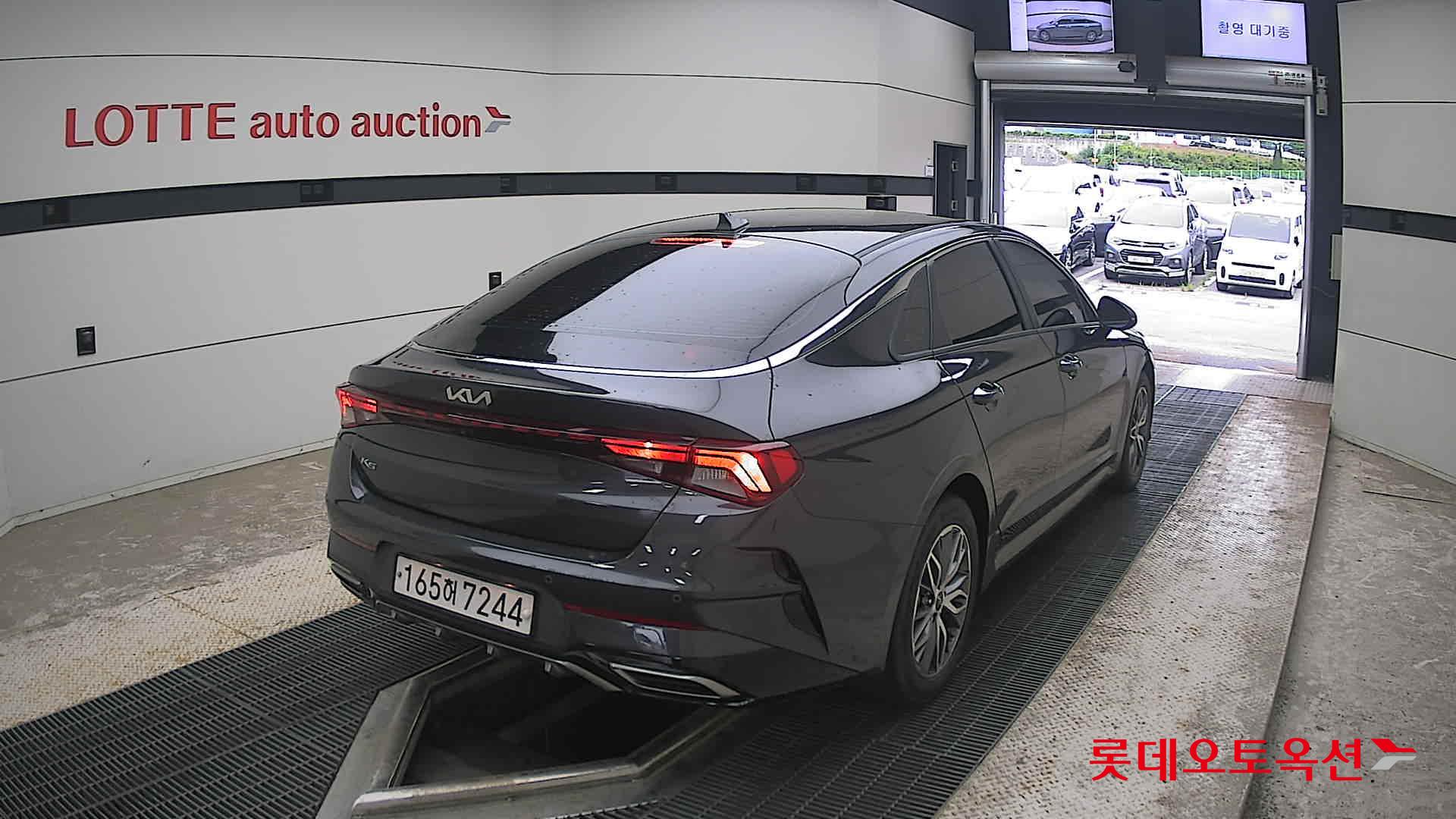 2022 - kia k5