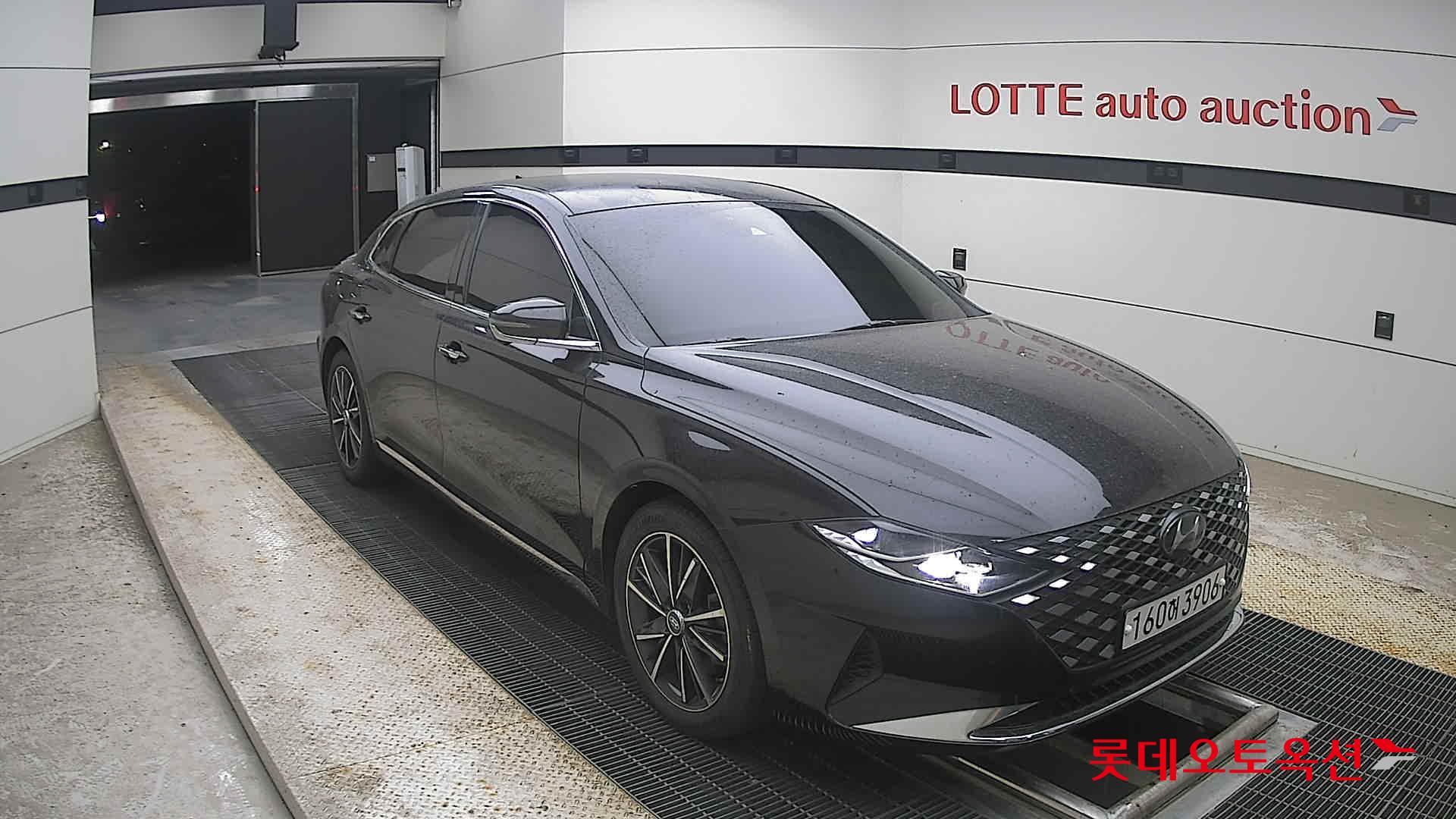 2022 - hyundai grandeur
