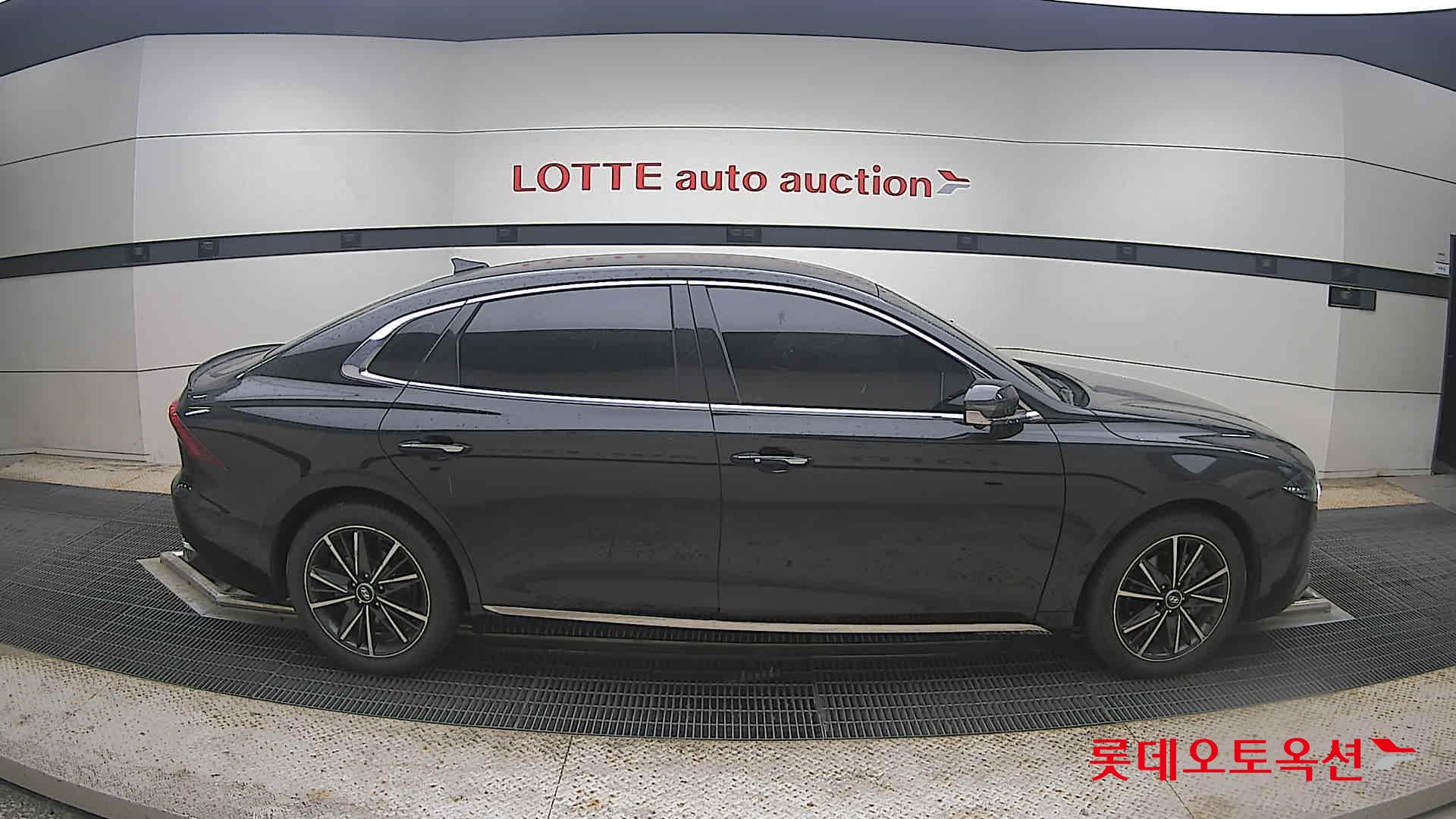 2022 - hyundai grandeur