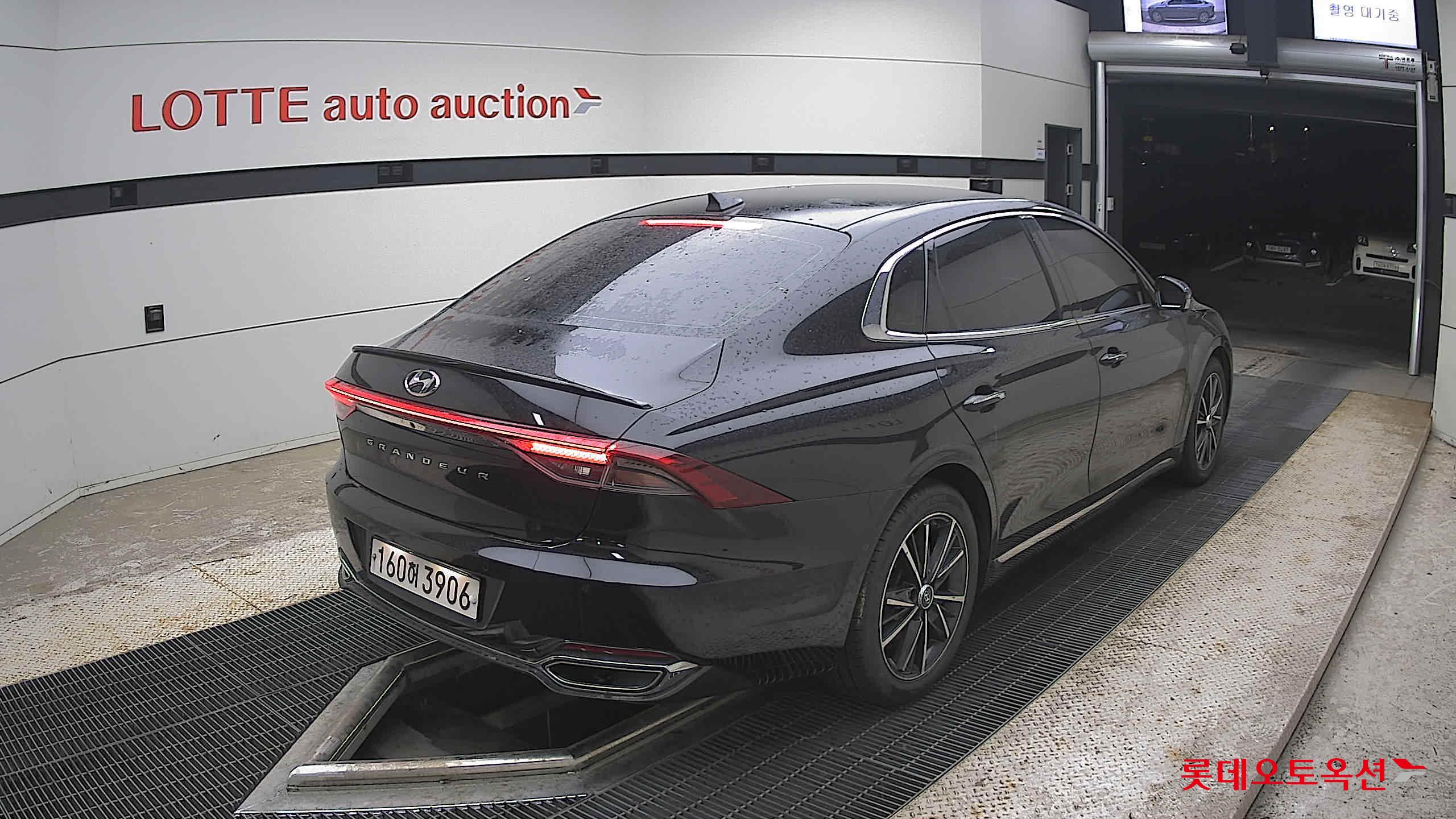2022 - hyundai grandeur