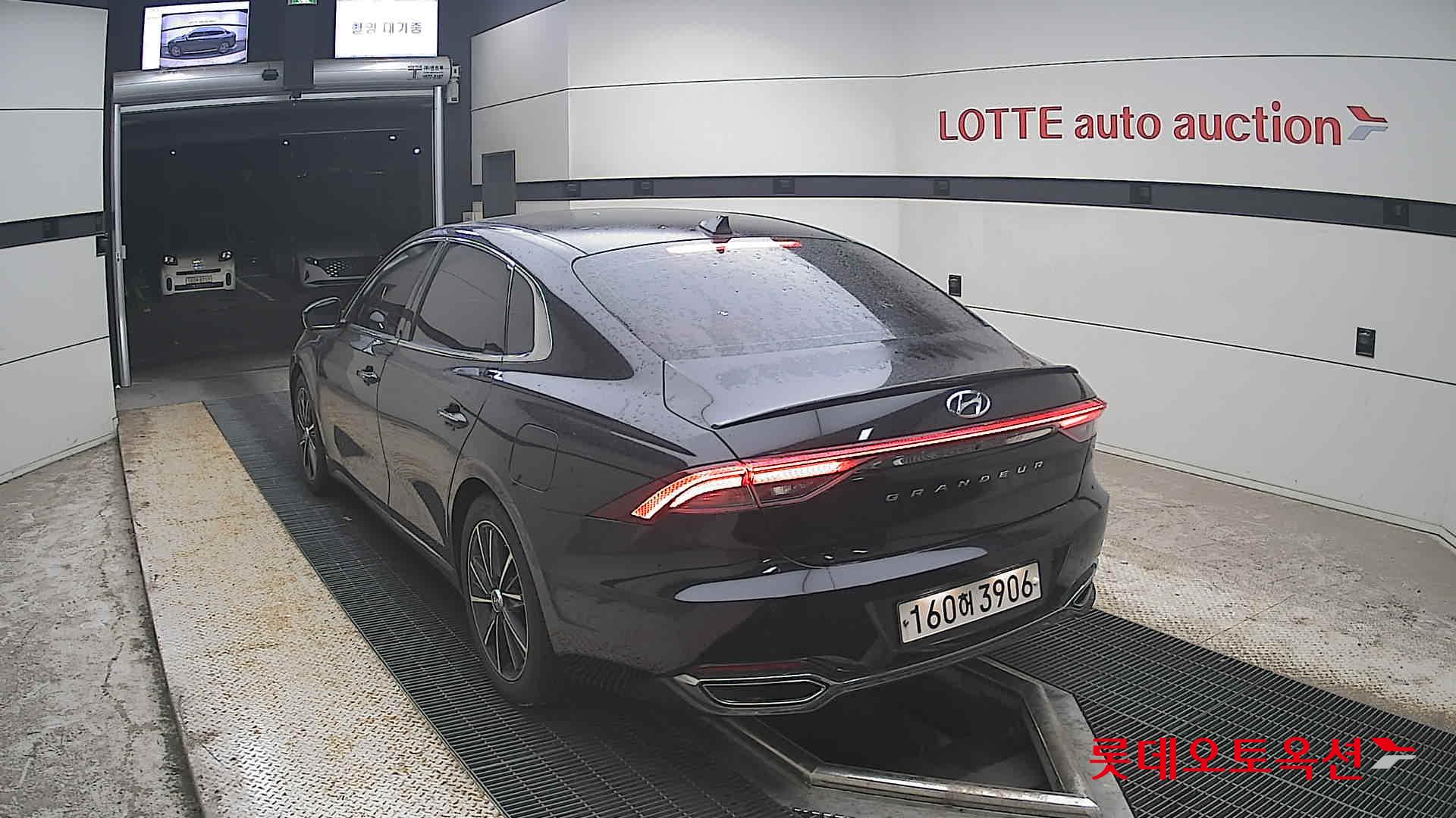 2022 - hyundai grandeur