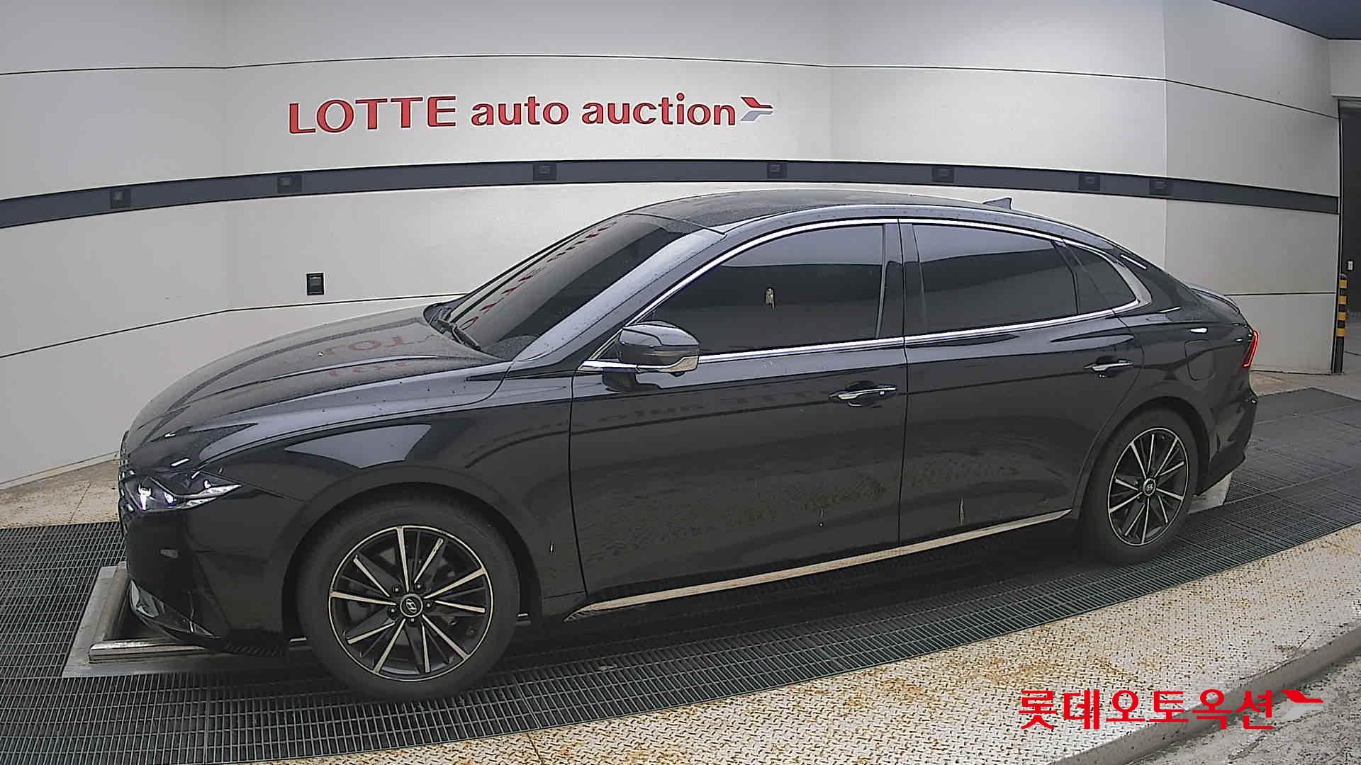 2022 - hyundai grandeur