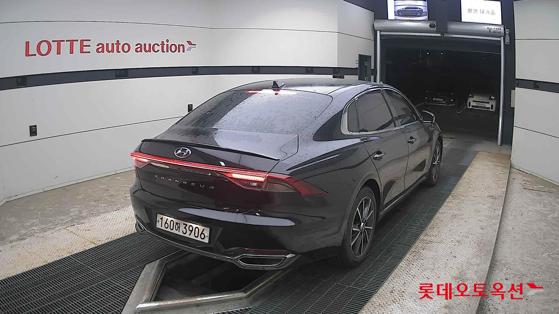 2022 - hyundai grandeur