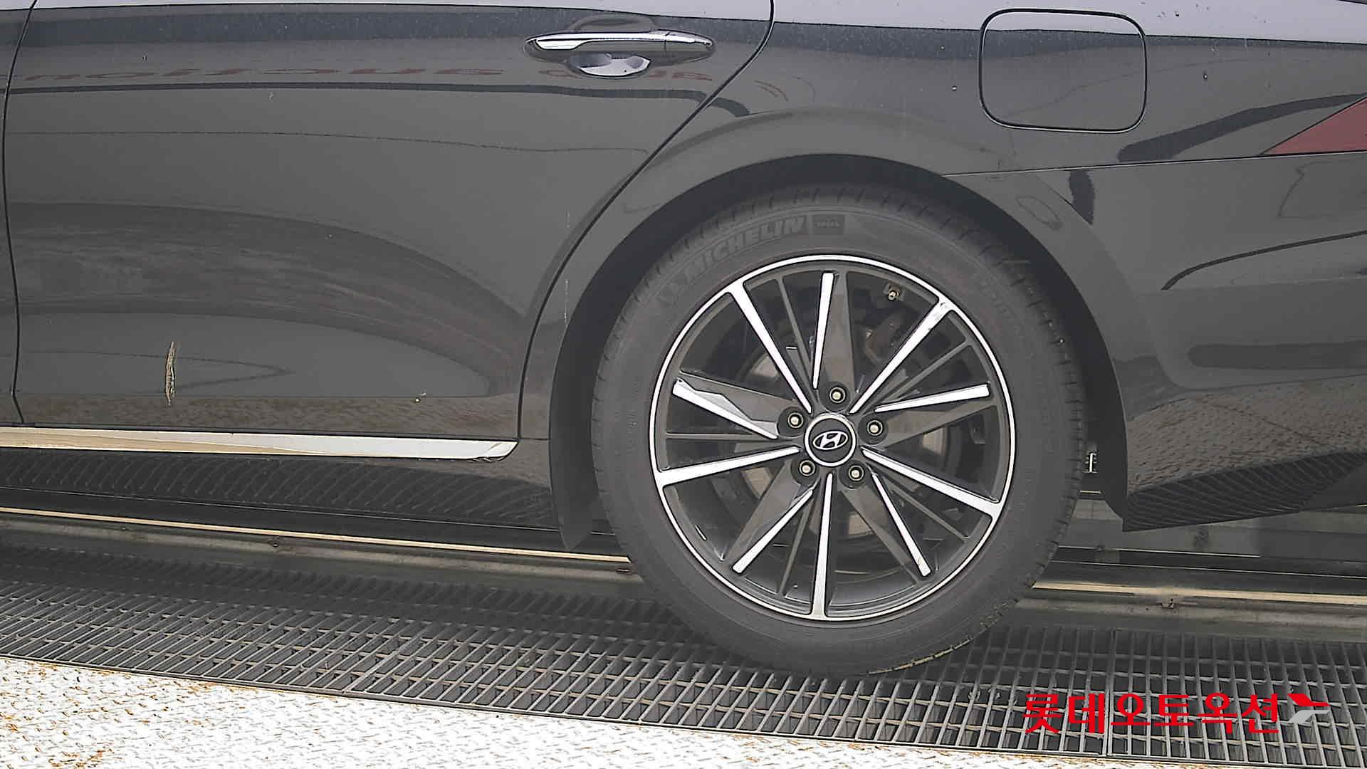 2022 - hyundai grandeur