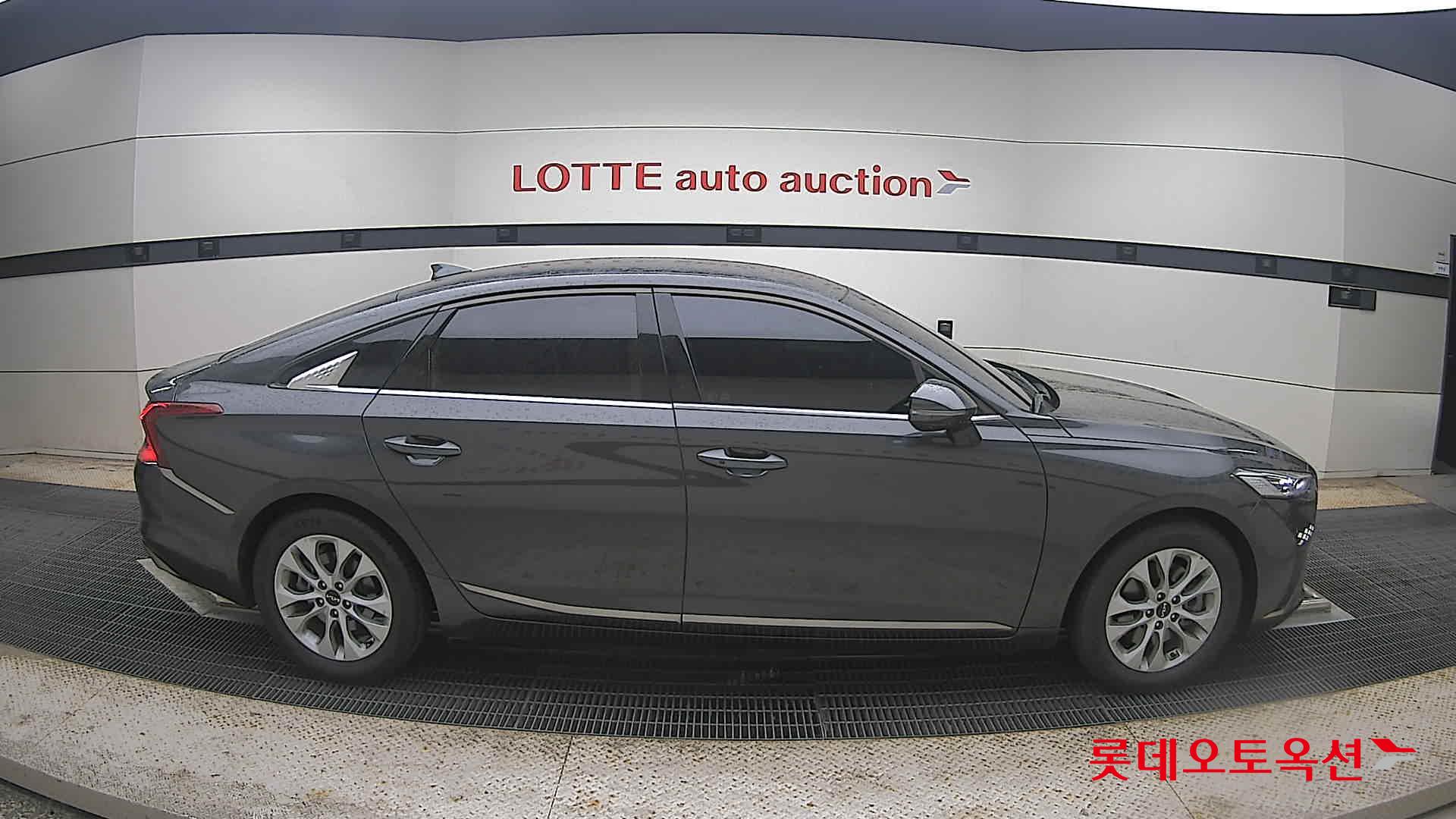 2022 - kia k8
