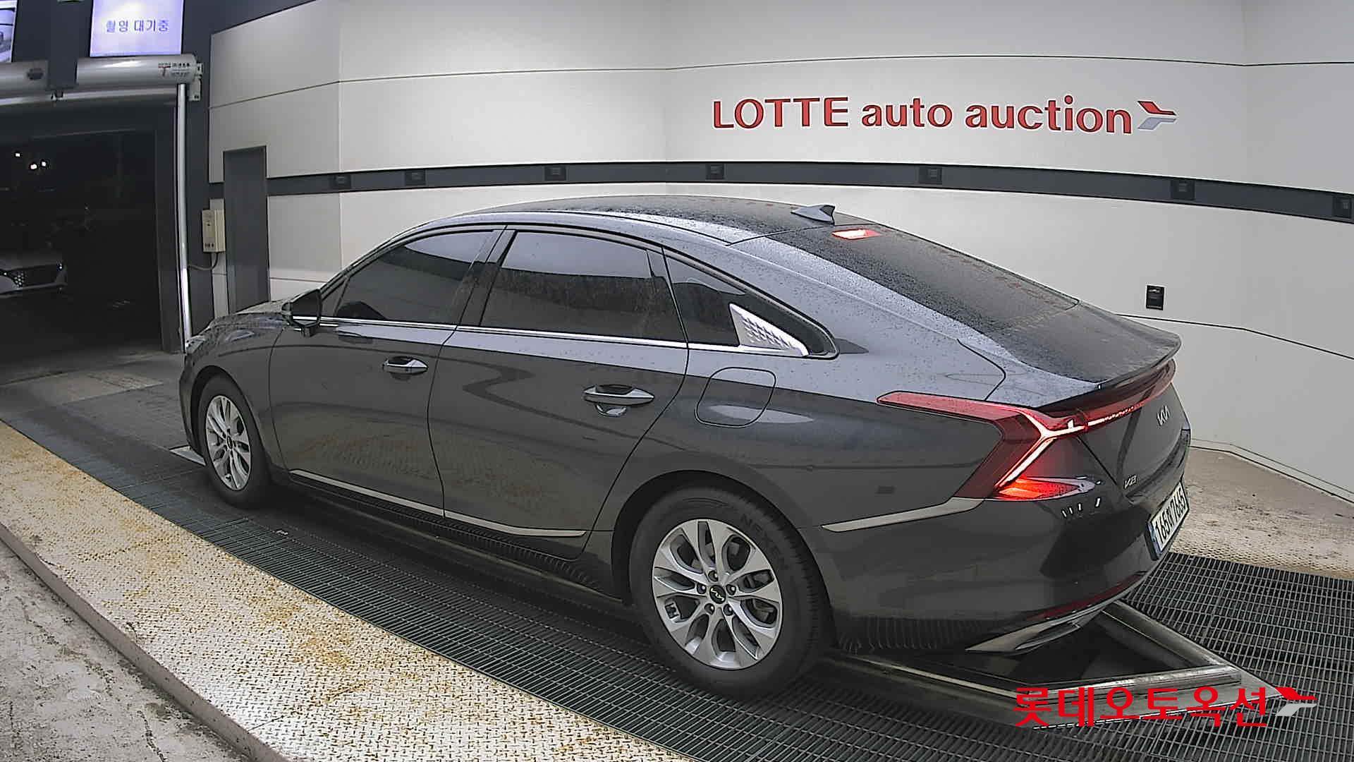 2022 - kia k8