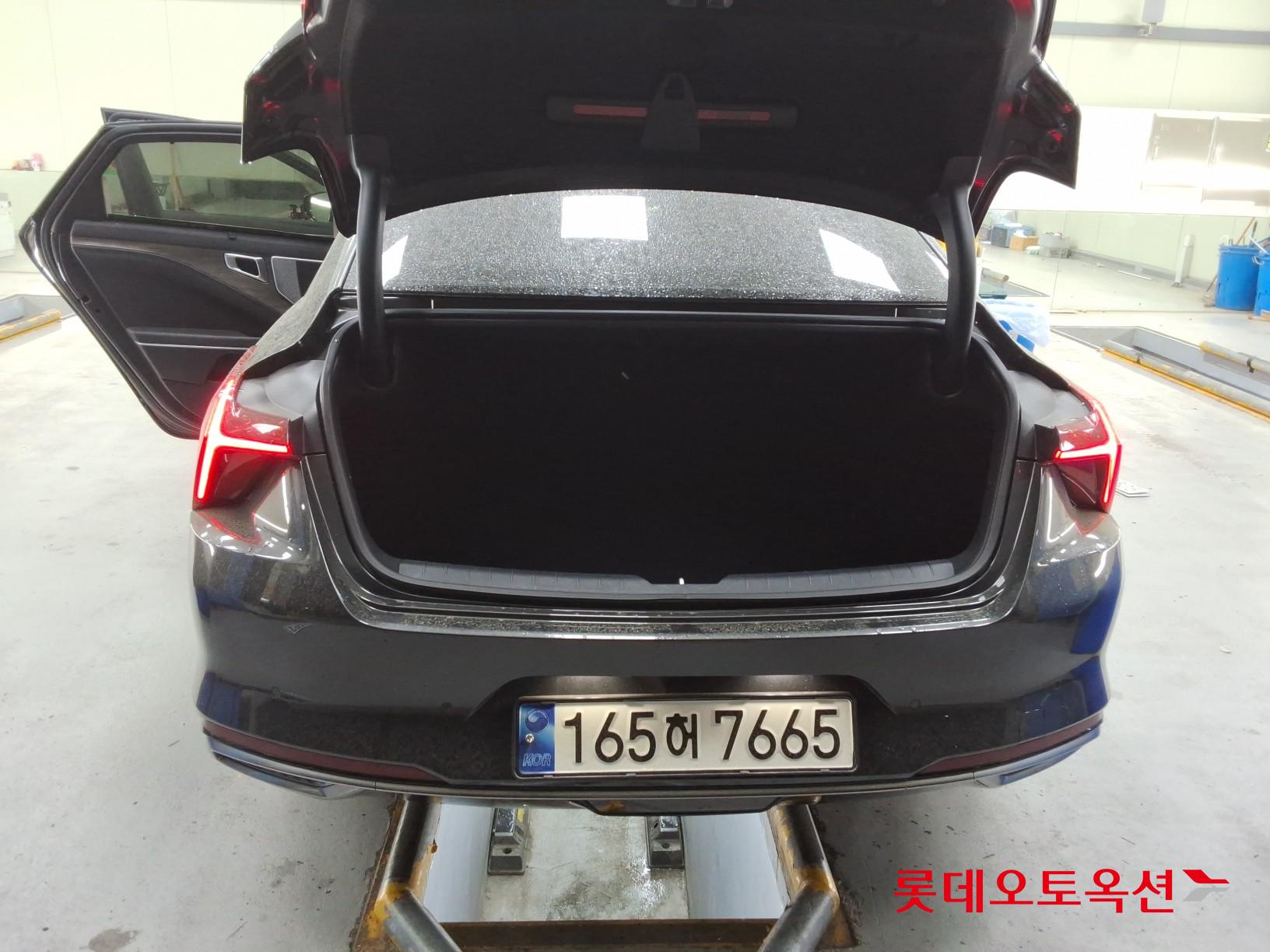 2022 - kia k8